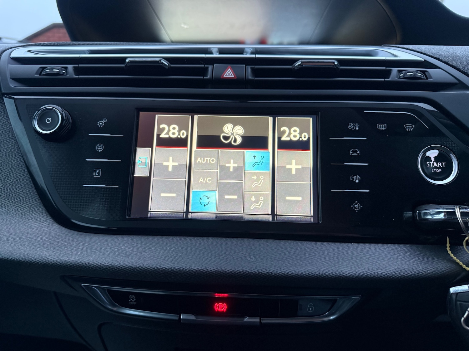 Used Citroen C4 Grand Picasso 2016 for sale - 77228372: Photo 14