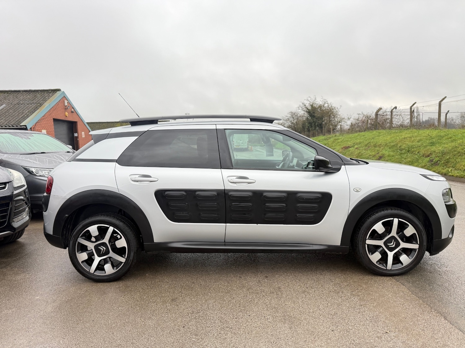 Used Citroen C4 Cactus 2016 for sale - 76986999: Photo 4