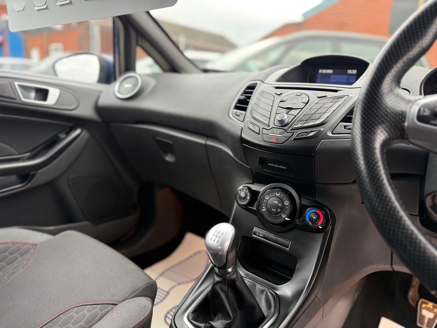 Used Ford Fiesta 2017 for sale - 77636537: Photo 11