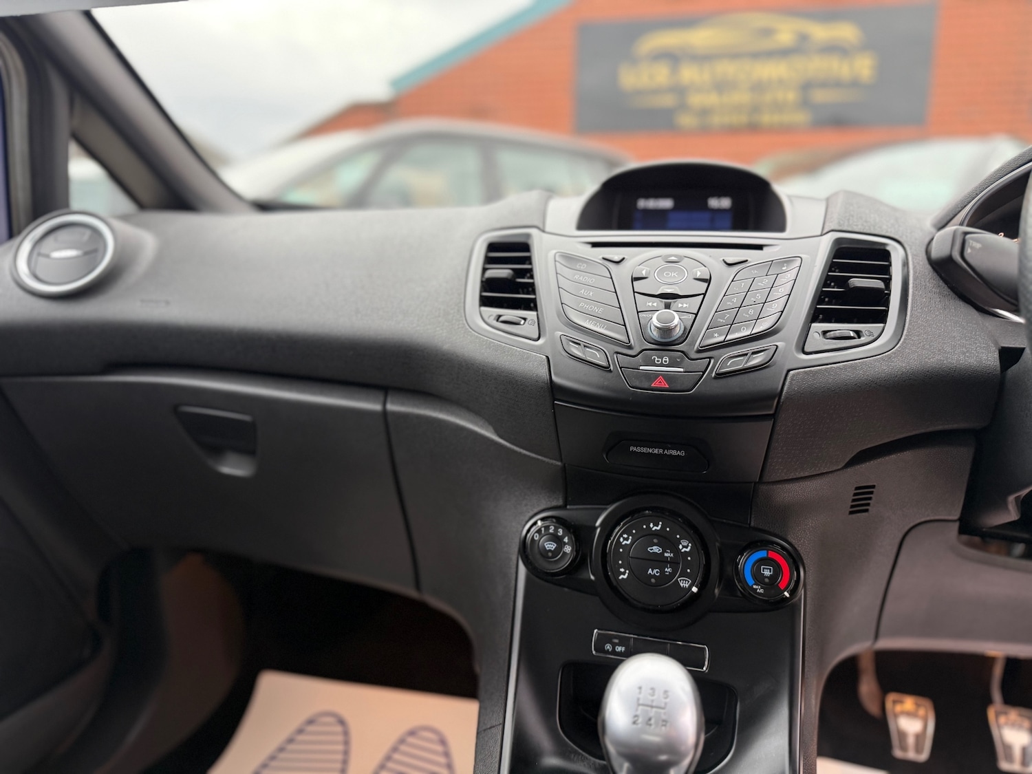 Used Ford Fiesta 2017 for sale - 77636537: Photo 12