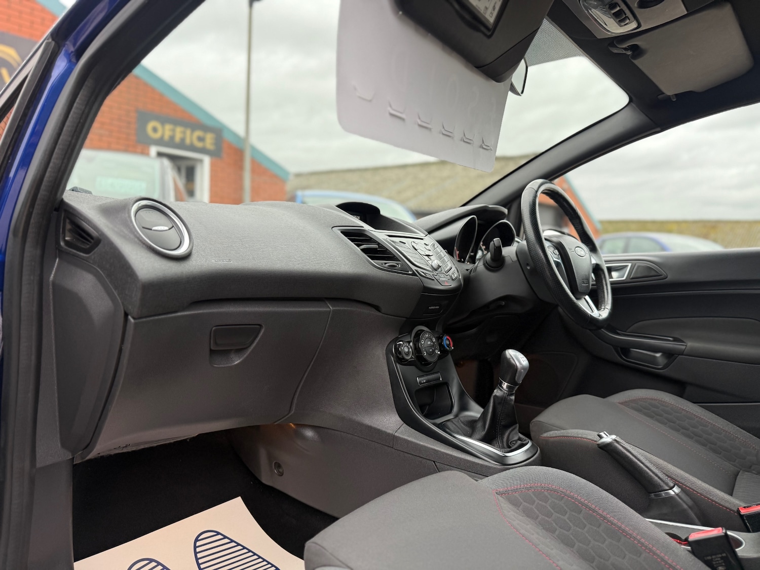 Used Ford Fiesta 2017 for sale - 77636537: Photo 18