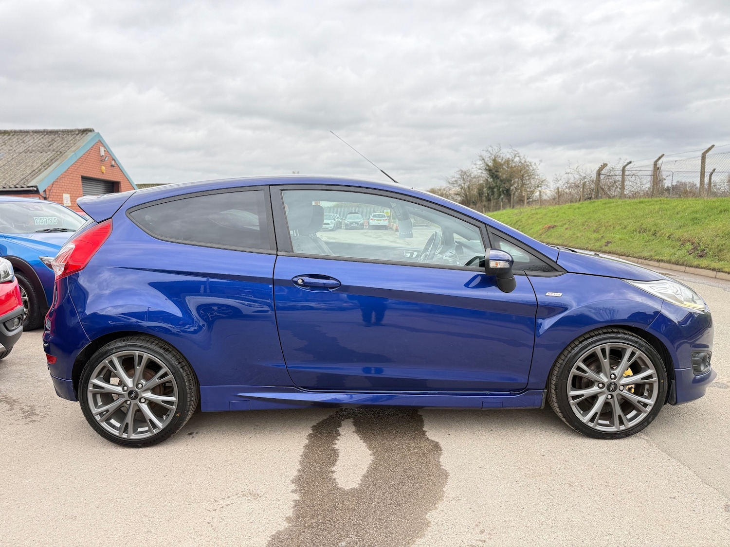 Used Ford Fiesta 2017 for sale - 77636537: Photo 6