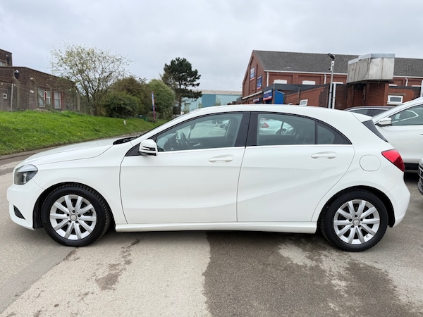 Used Mercedes-Benz A-Class 2014 for sale - 76268629: Photo 4