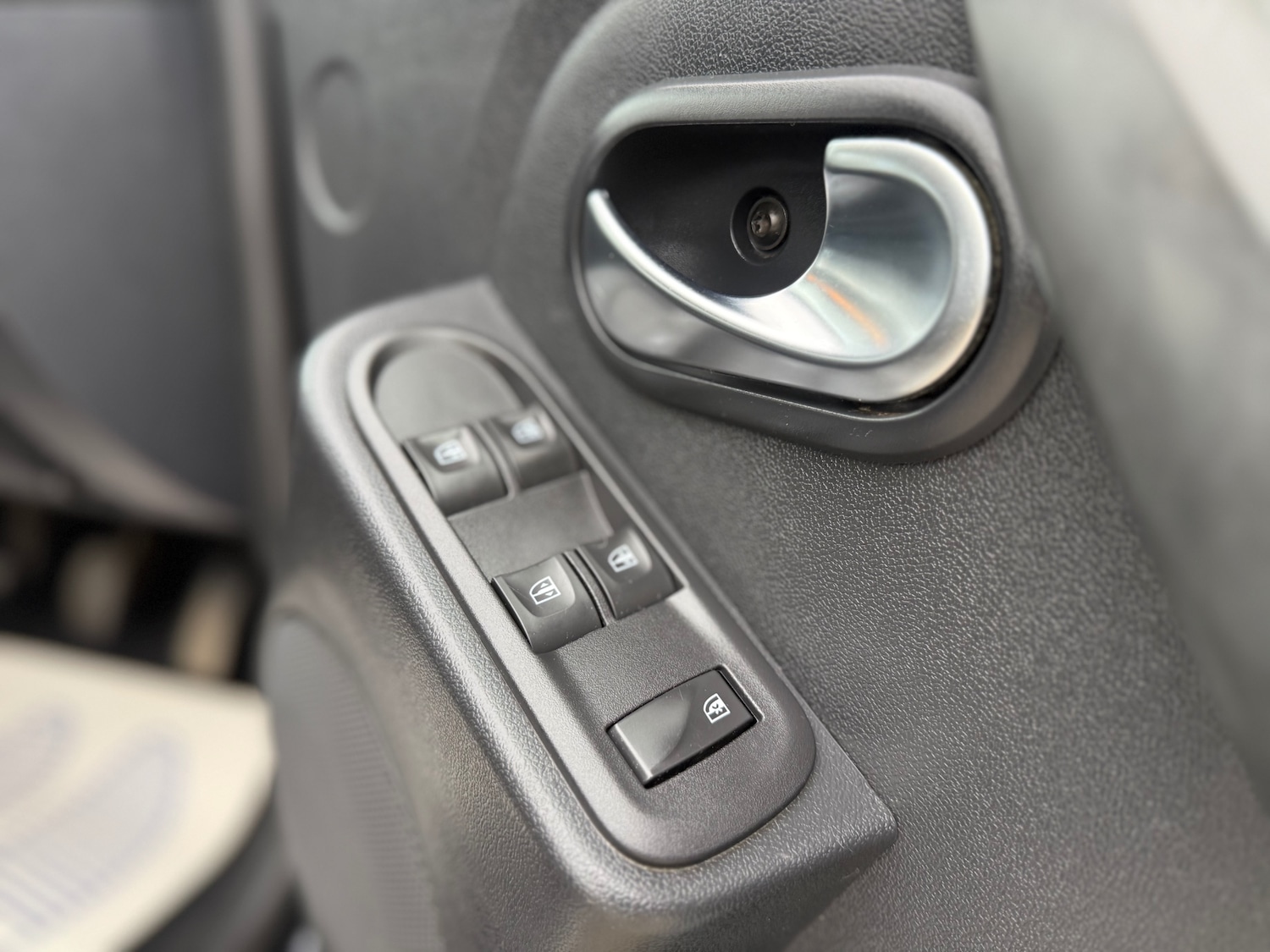 Used Dacia Duster 2018 for sale - 76483135: Photo 15