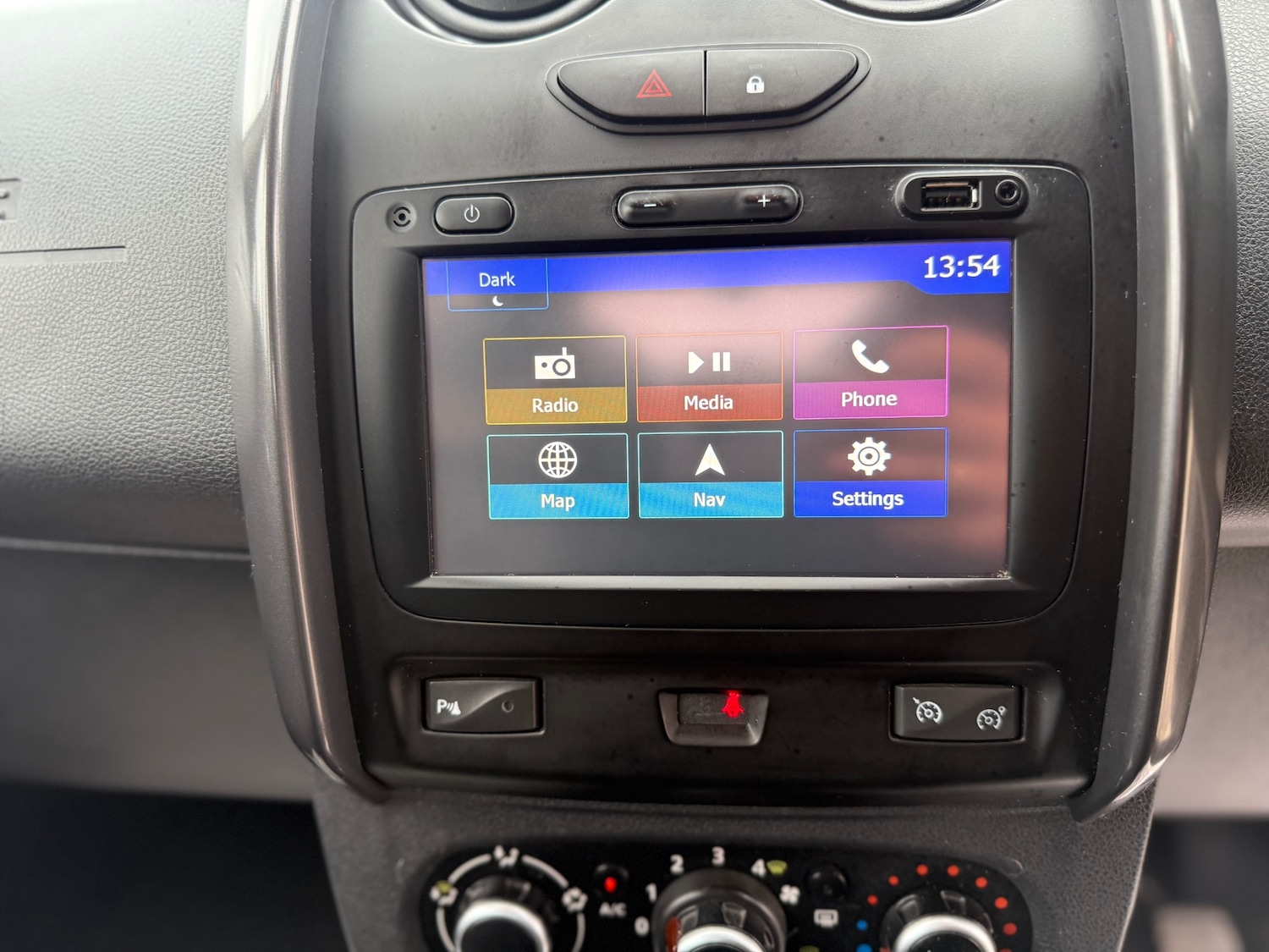 Used Dacia Duster 2018 for sale - 76483135: Photo 19