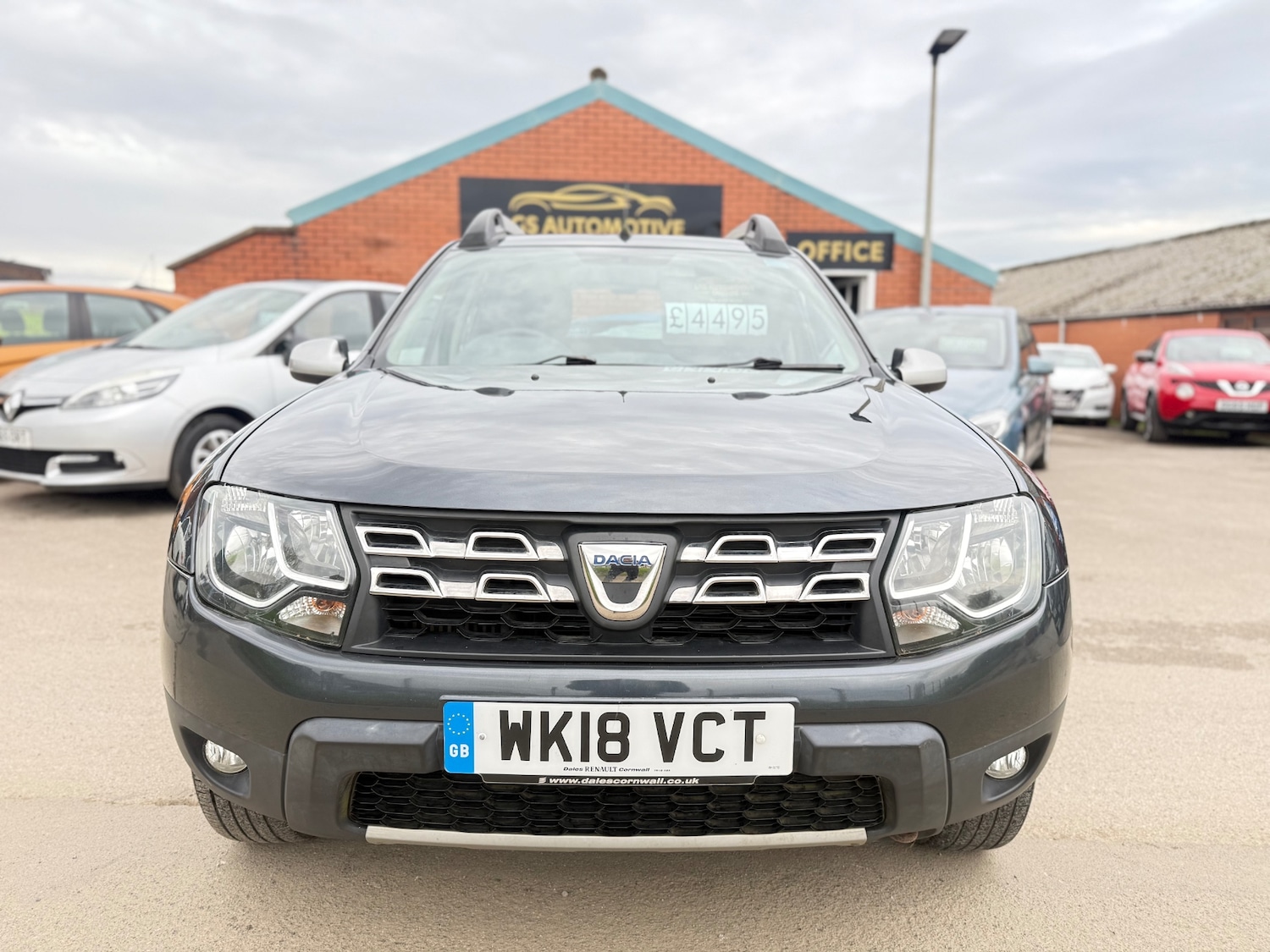 Used Dacia Duster 2018 for sale - 76483135: Photo 2