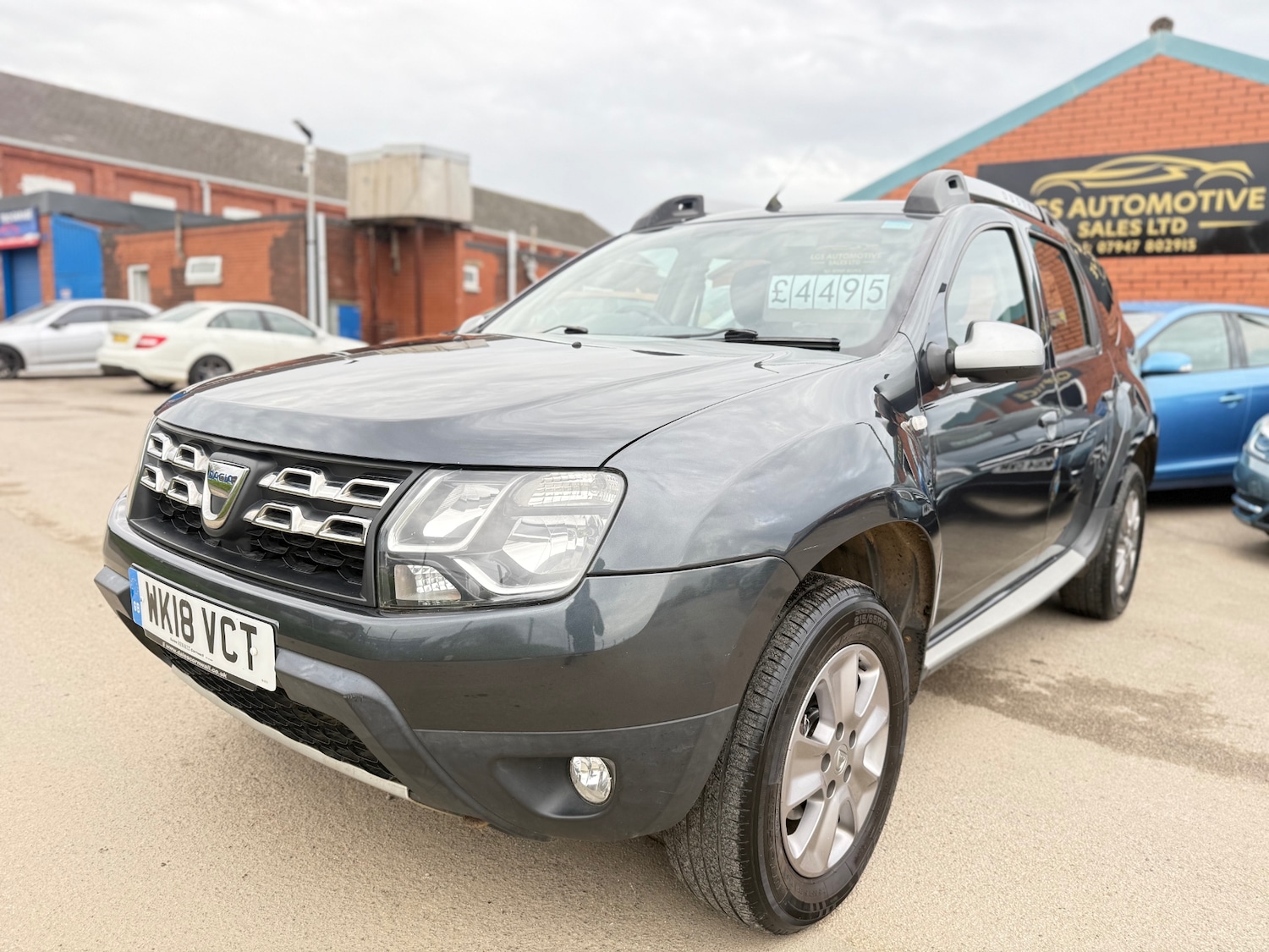 Used Dacia Duster 2018 for sale - 76483135: Photo 3