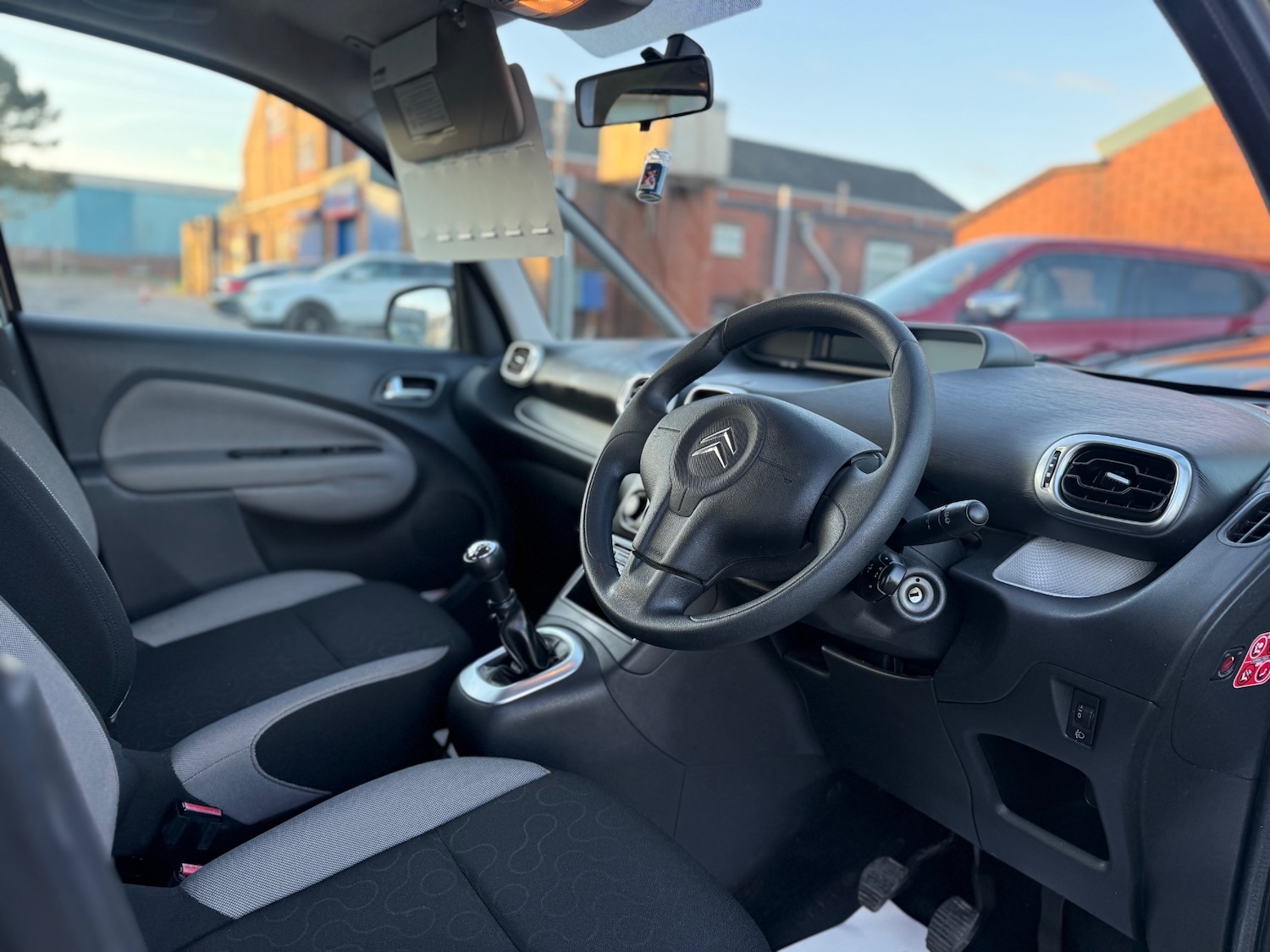 Used Citroen C3 Picasso 2011 for sale - 77080899: Photo 9