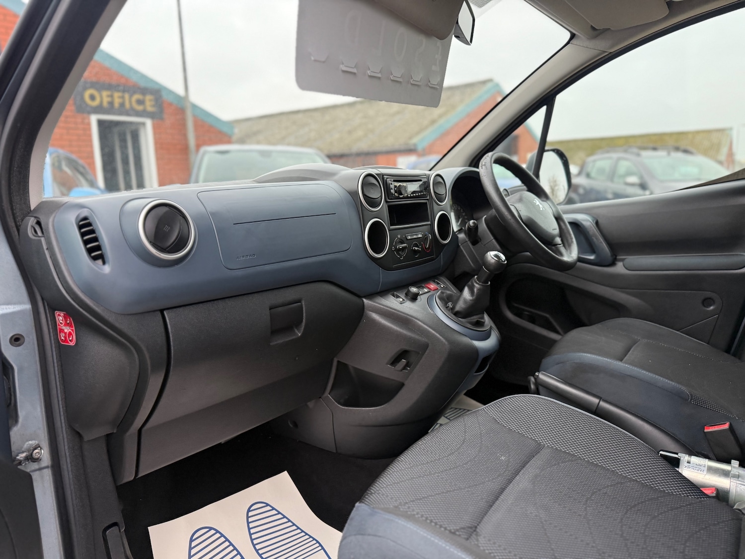 Used Peugeot Partner Tepee 2011 for sale - 76596081: Photo 11