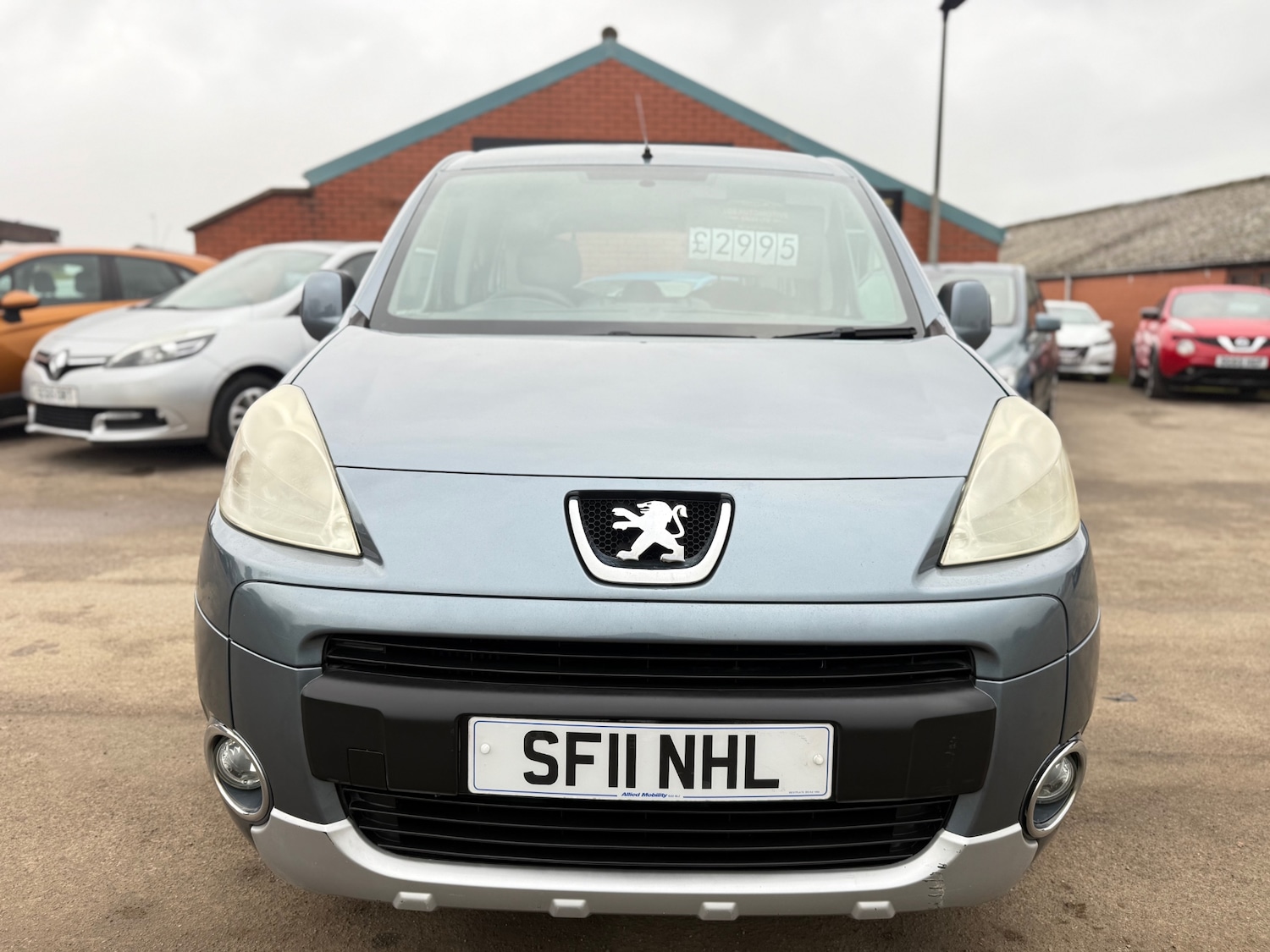 Used Peugeot Partner Tepee 2011 for sale - 76596081: Photo 2