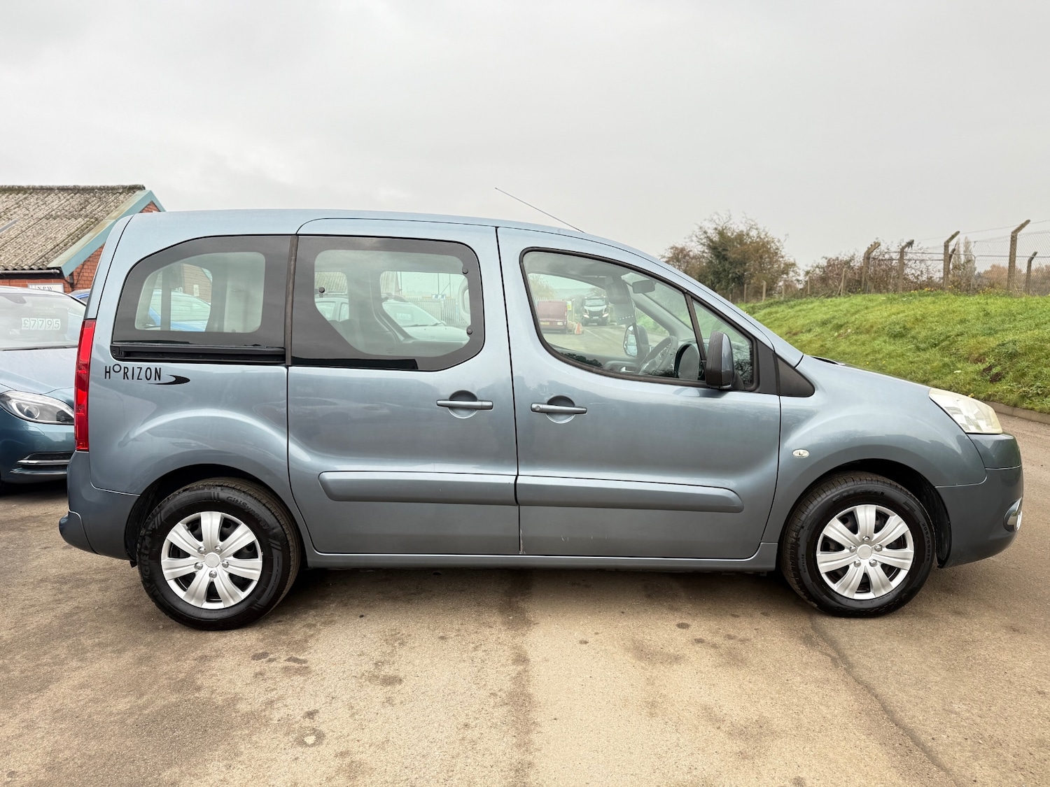 Used Peugeot Partner Tepee 2011 for sale - 76596081: Photo 5