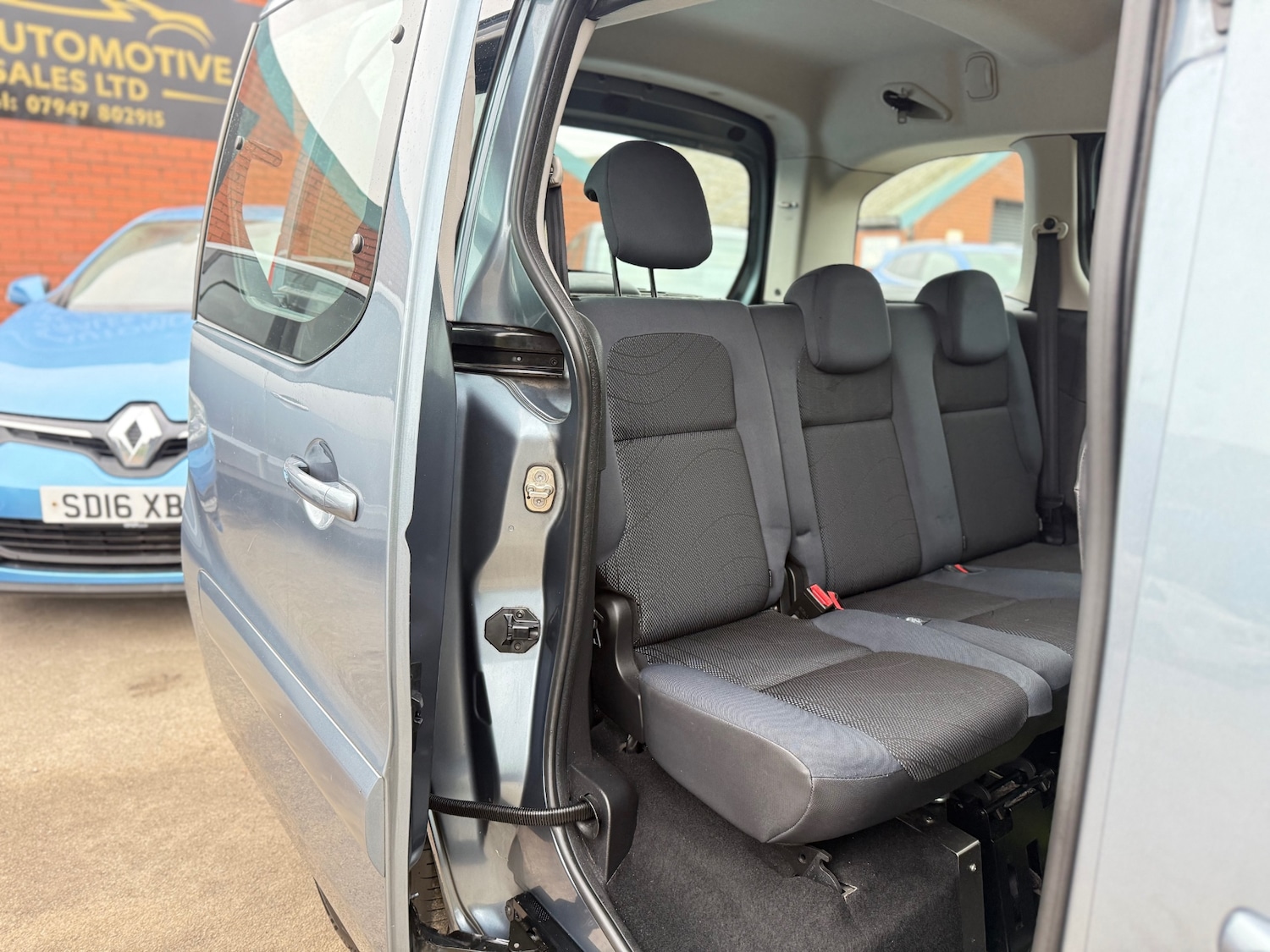 Used Peugeot Partner Tepee 2011 for sale - 76596081: Photo 6