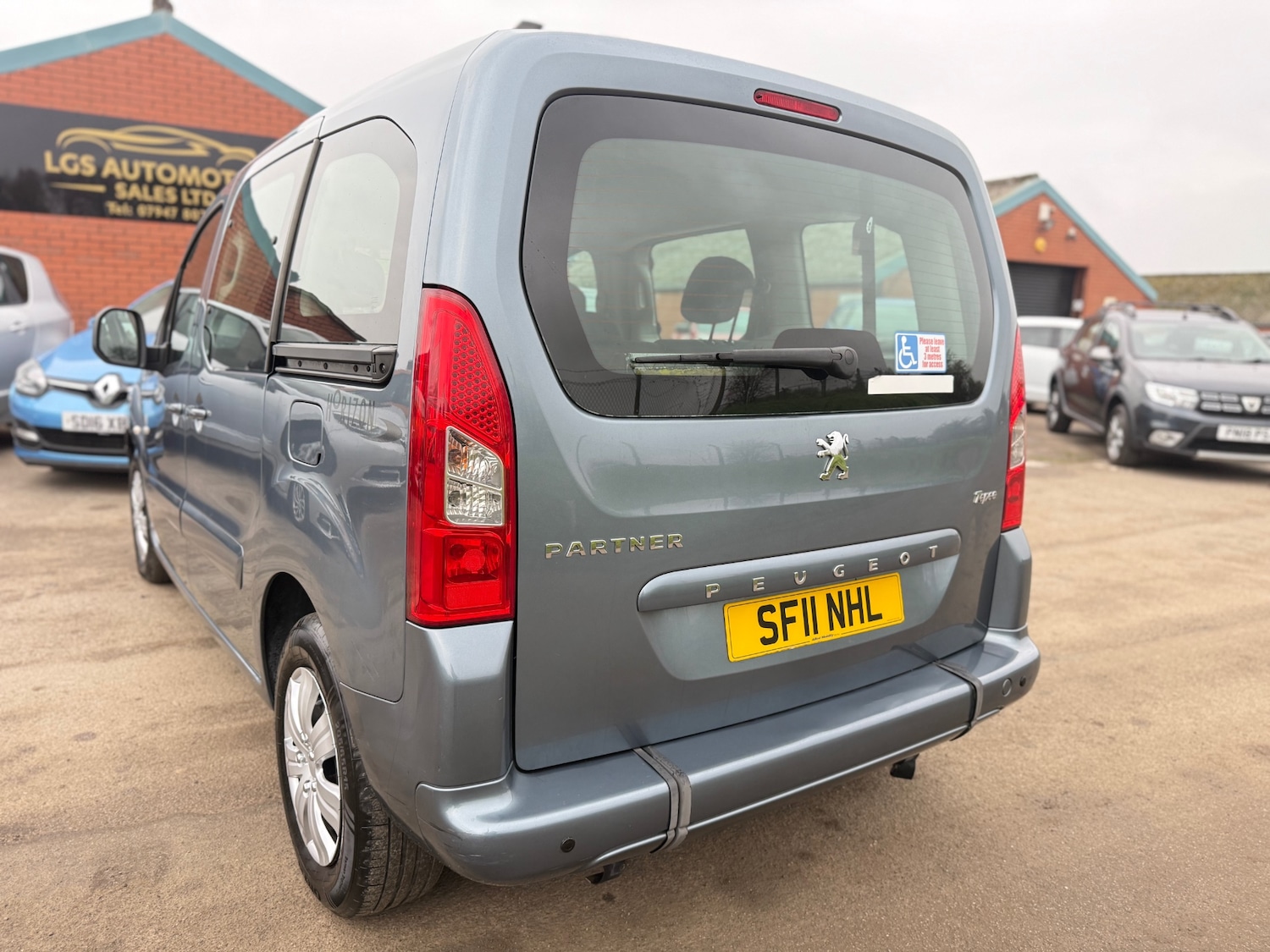 Used Peugeot Partner Tepee 2011 for sale - 76596081: Photo 7