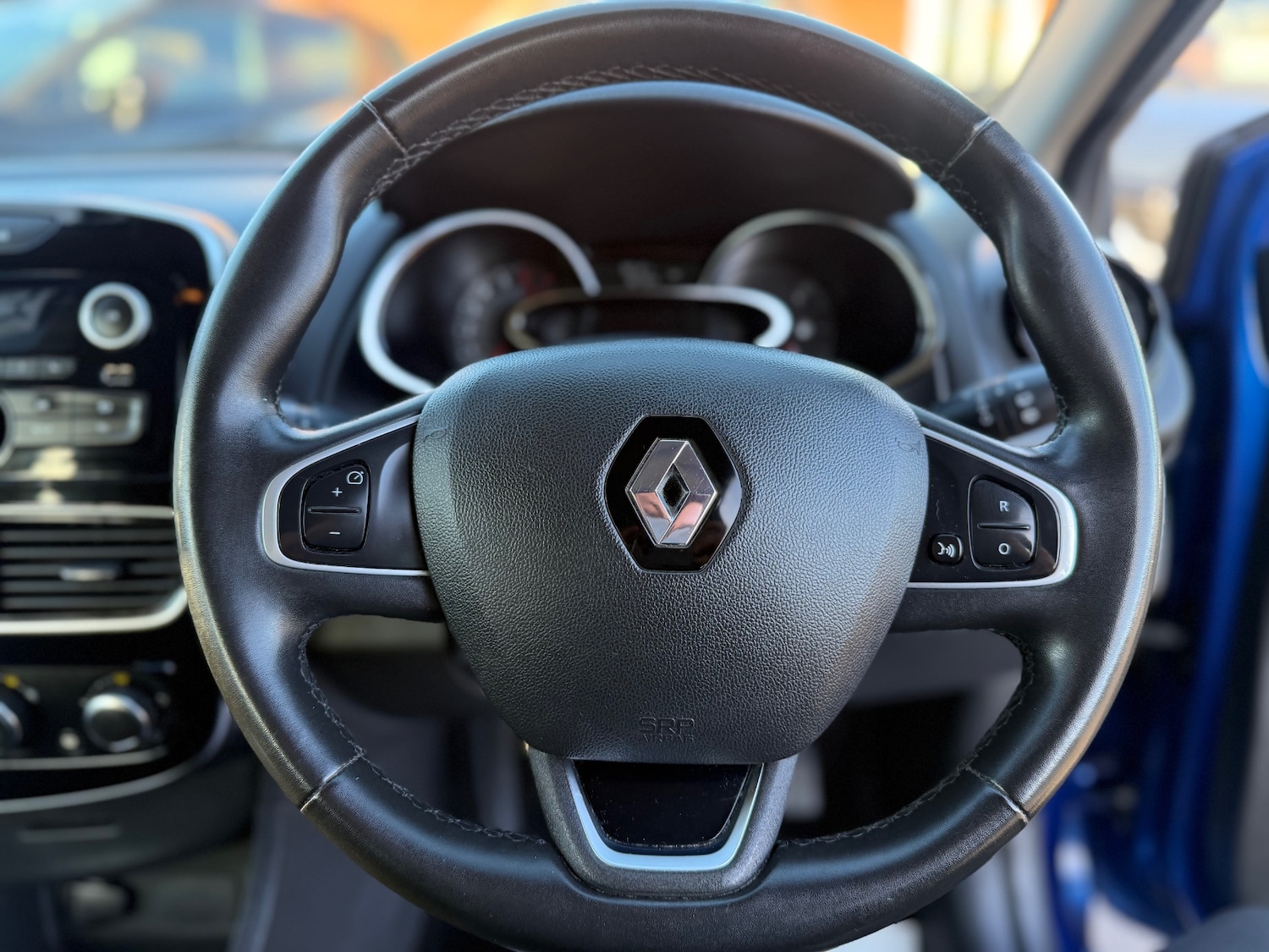 Used Renault Clio 2018 for sale - 77319727: Photo 10