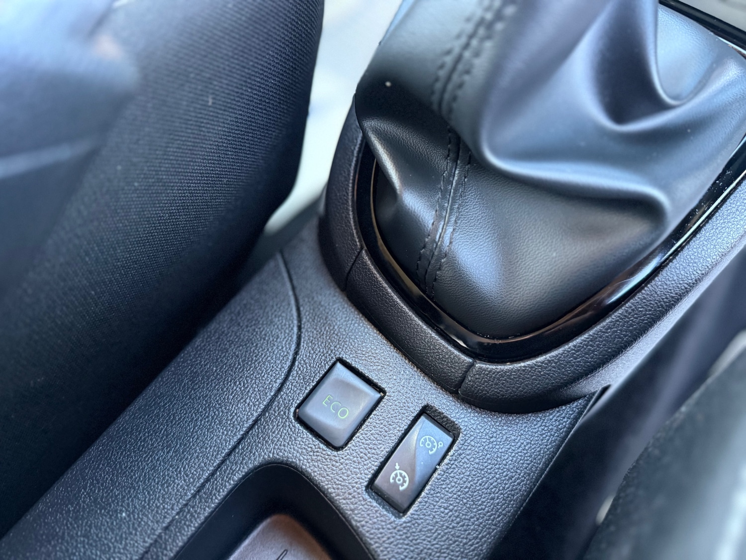 Used Renault Clio 2018 for sale - 77319727: Photo 11