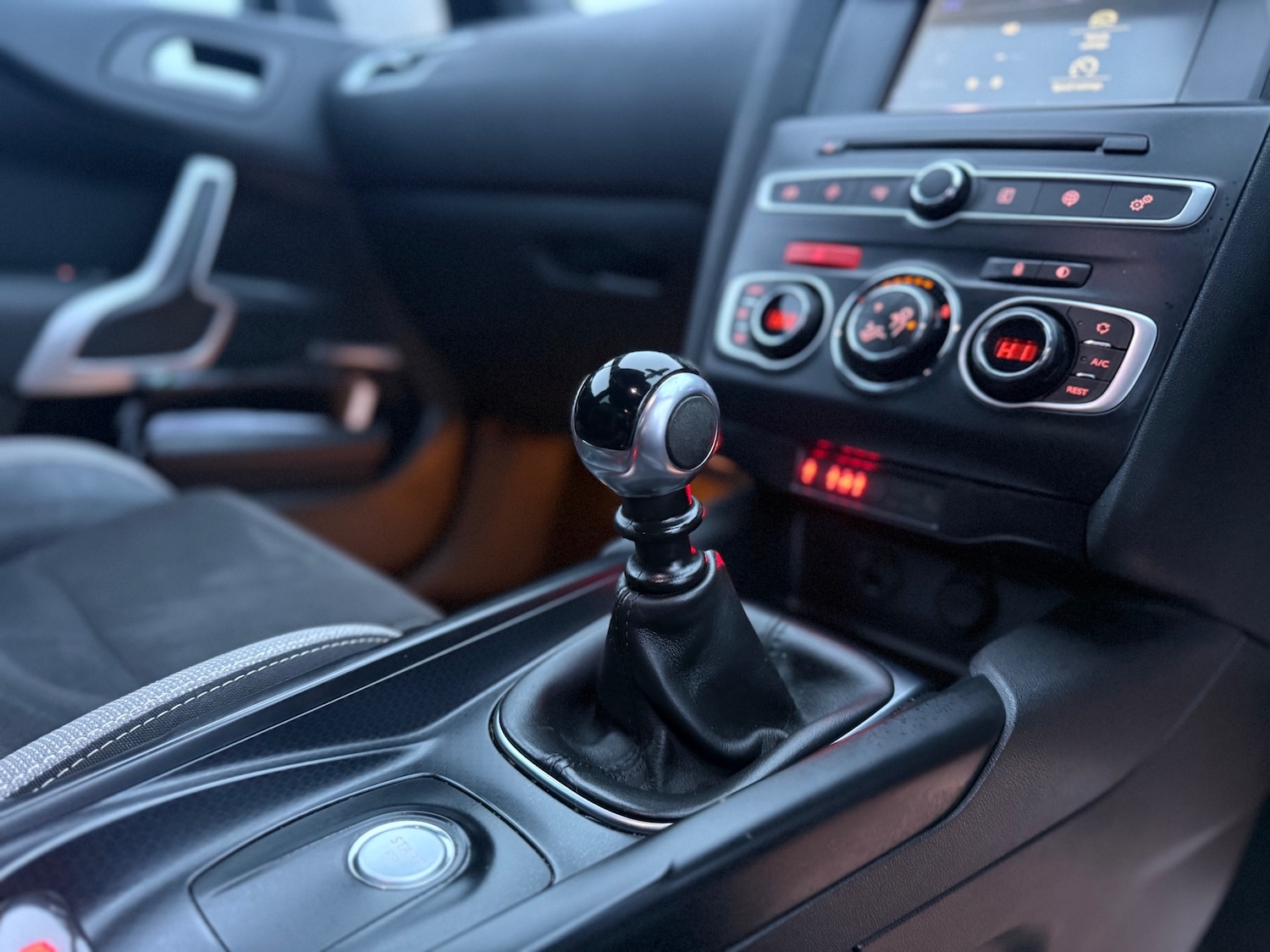 Used DS Automobiles DS 4 2015 for sale - 77015008: Photo 10