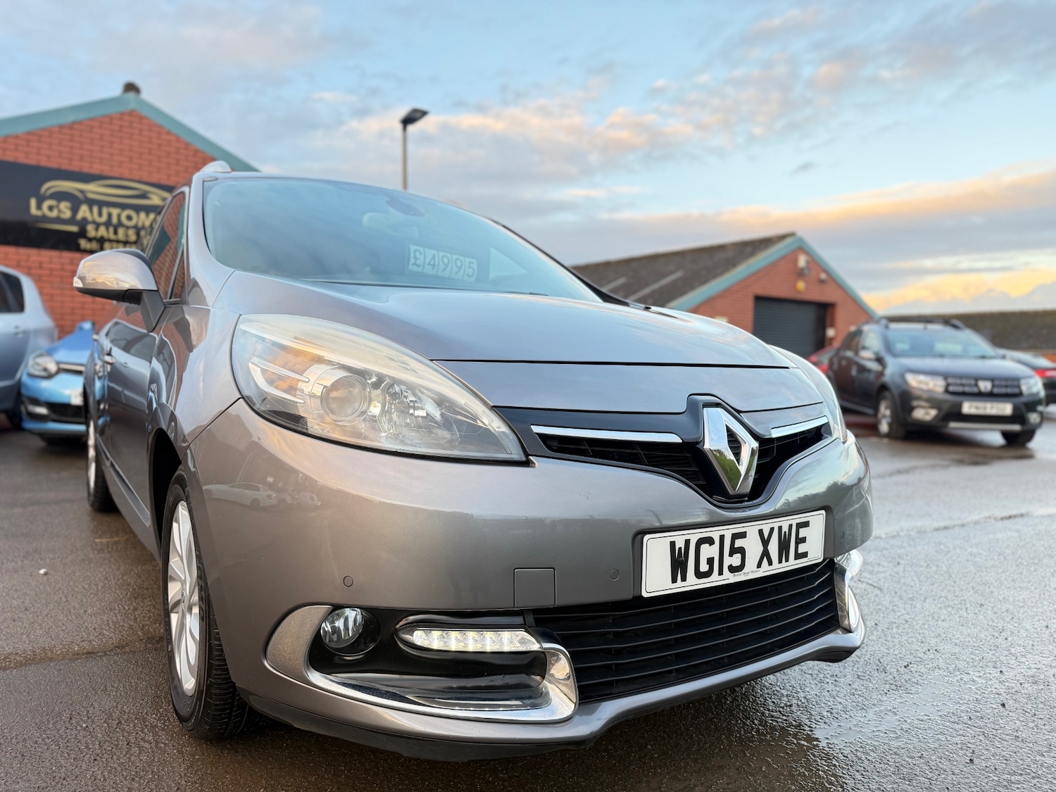 Used Renault Grand Scenic 2015 for sale - 76430640: Photo 1