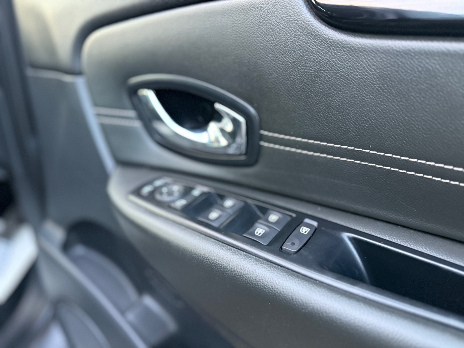 Used Renault Grand Scenic 2015 for sale - 76430640: Photo 14