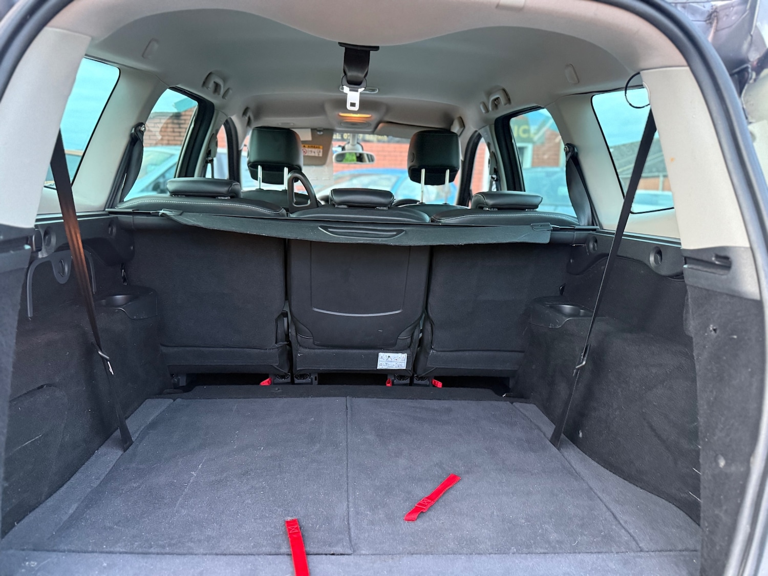 Used Renault Grand Scenic 2015 for sale - 76430640: Photo 19