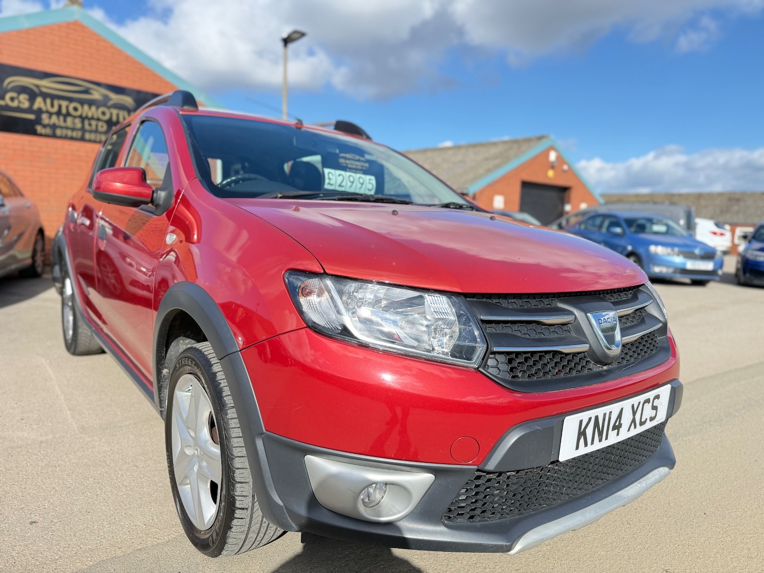 Used Dacia Sandero Stepway 2014 for sale - 77891758: Photo 1