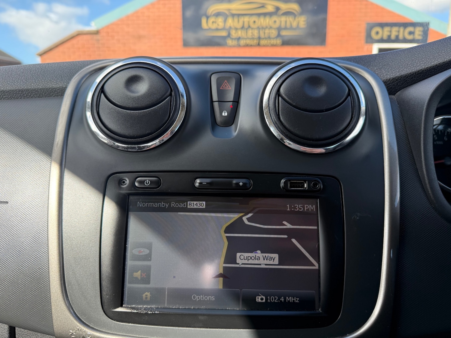 Used Dacia Sandero Stepway 2014 for sale - 77891758: Photo 13