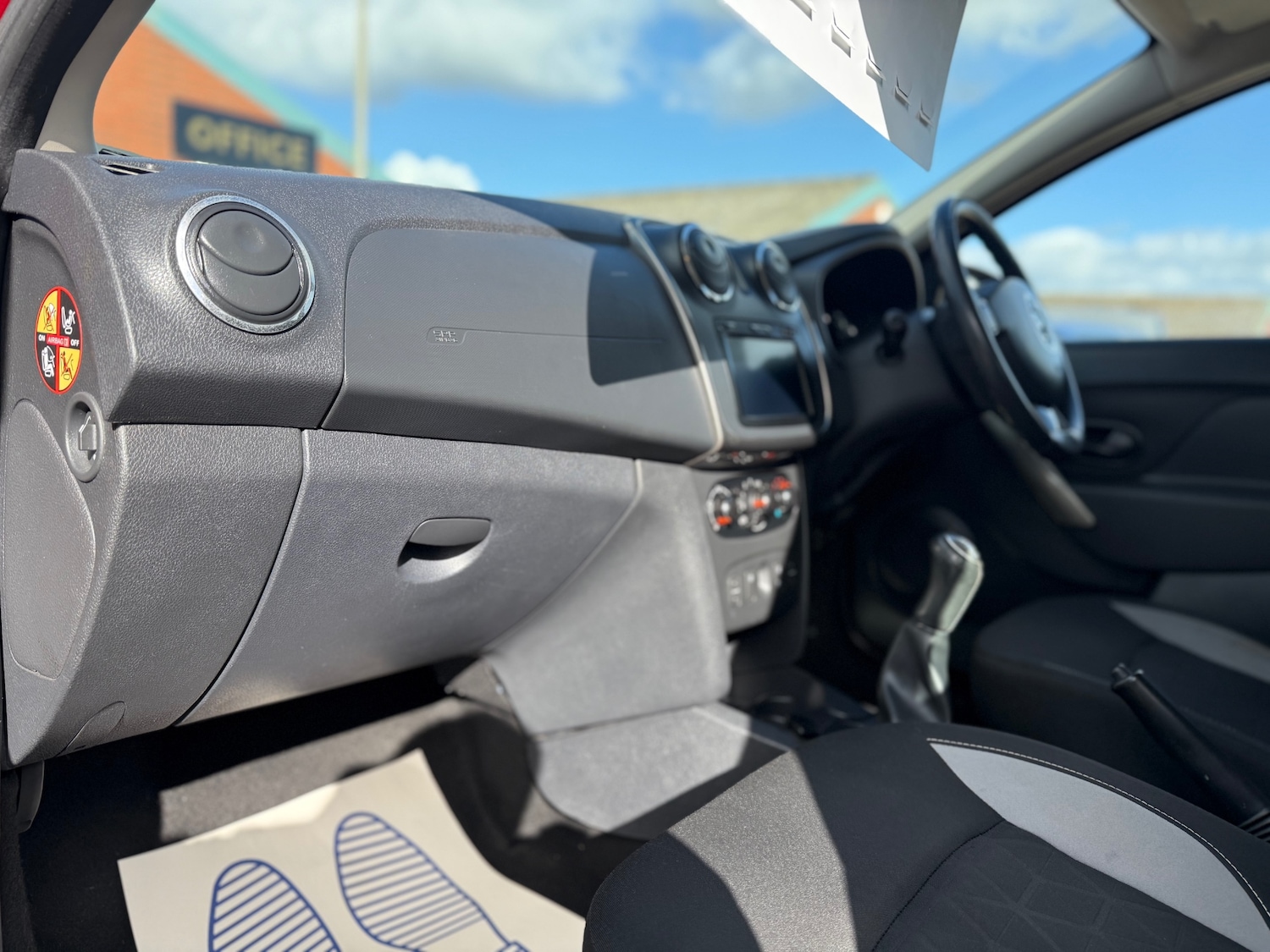 Used Dacia Sandero Stepway 2014 for sale - 77891758: Photo 16