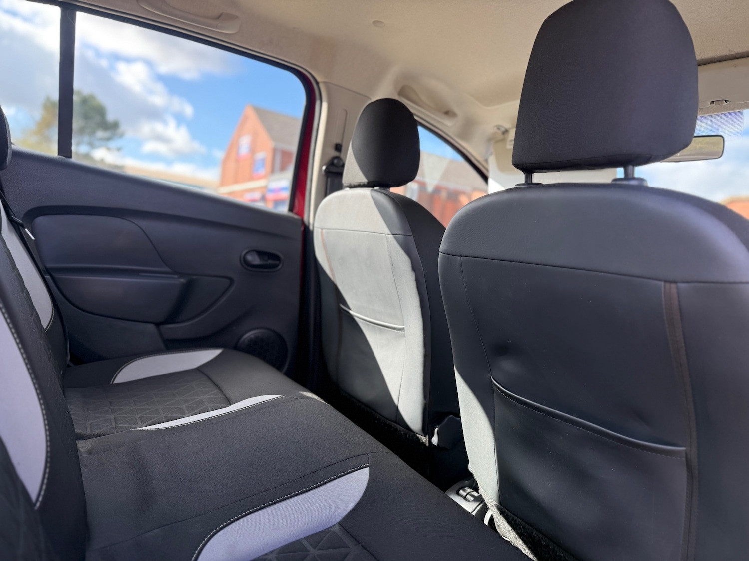 Used Dacia Sandero Stepway 2014 for sale - 77891758: Photo 17