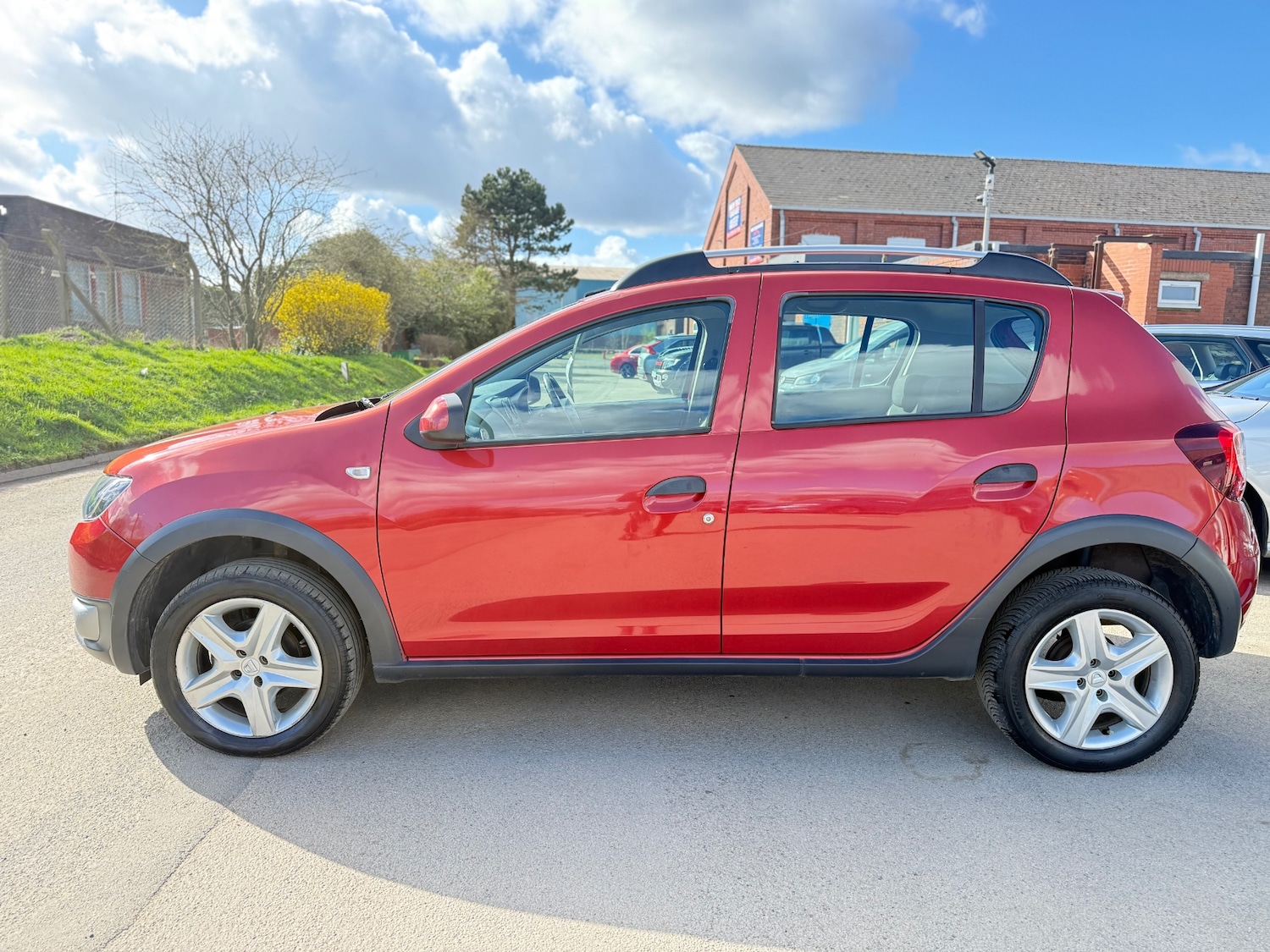 Used Dacia Sandero Stepway 2014 for sale - 77891758: Photo 4