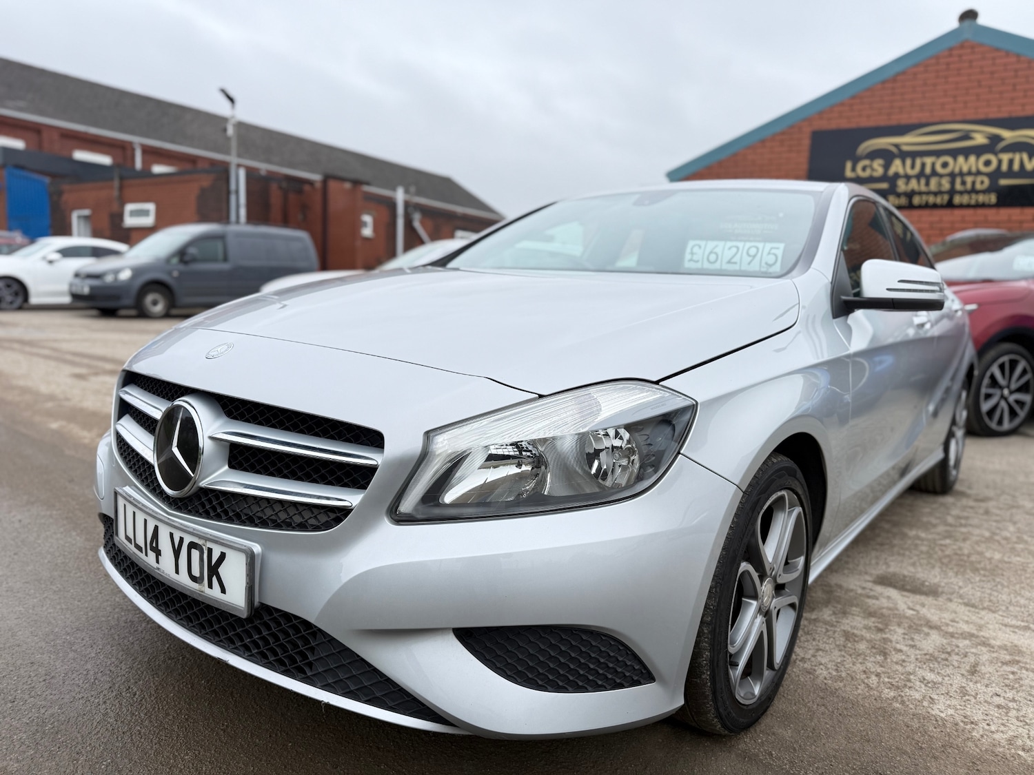 Used Mercedes-Benz A-Class 2014 for sale - 77778734: Photo 3