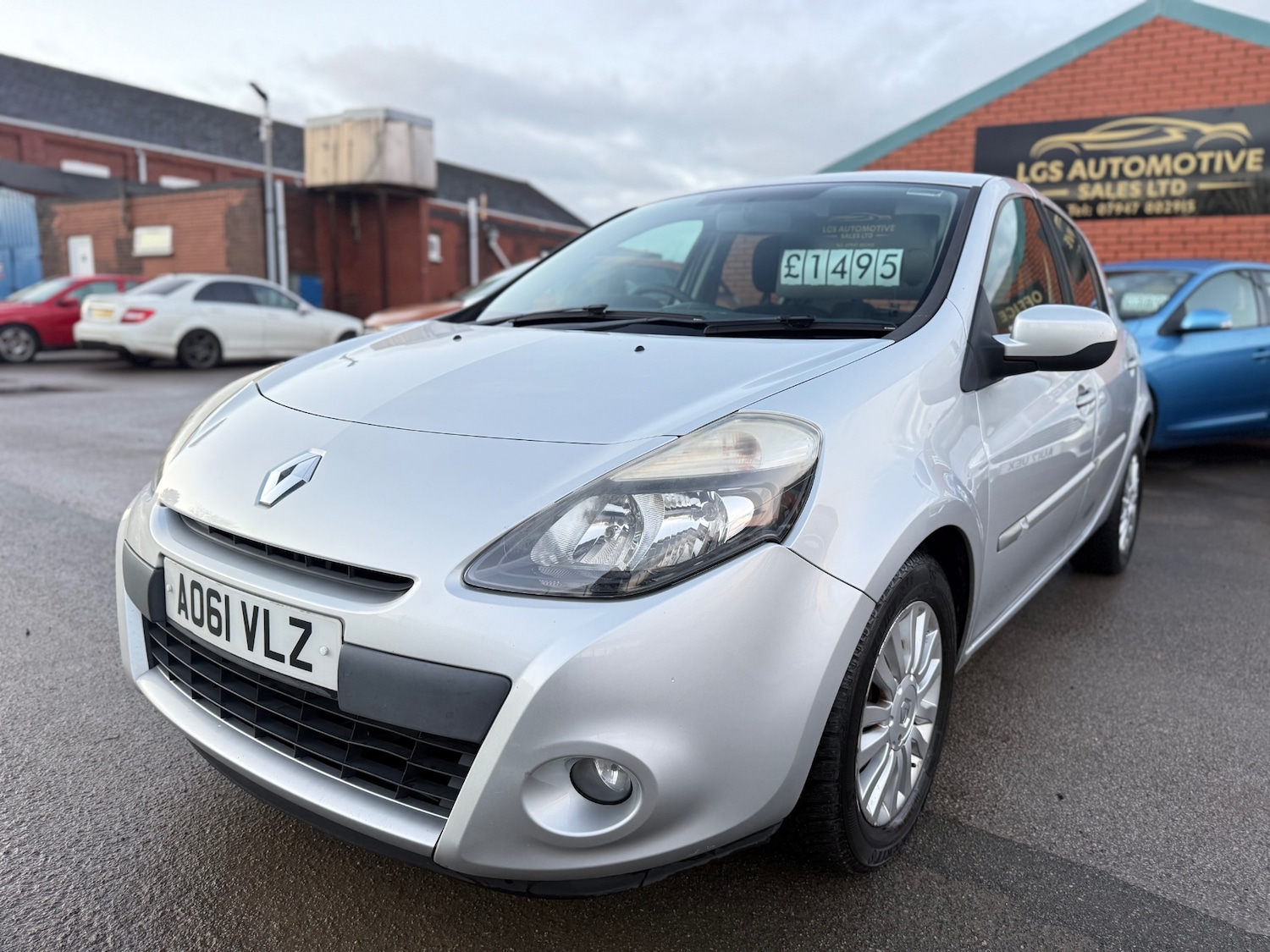 Used Renault Clio 2012 for sale - 76687418: Photo 3