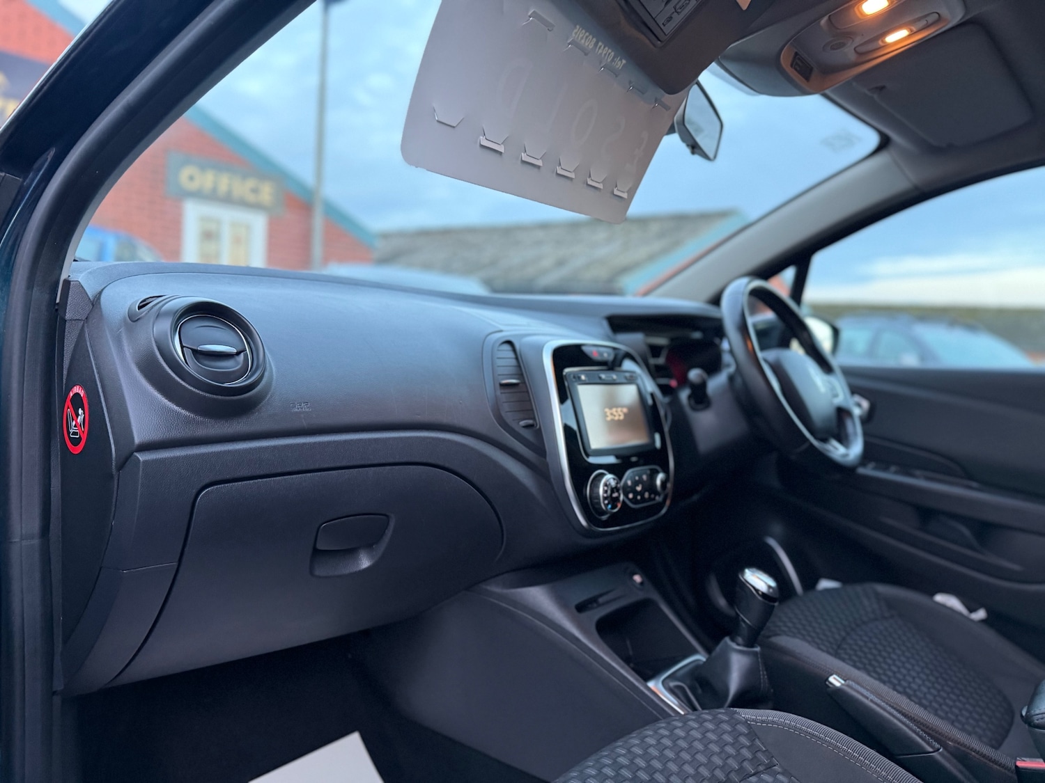 Used Renault Captur 2018 for sale - 76655627: Photo 17