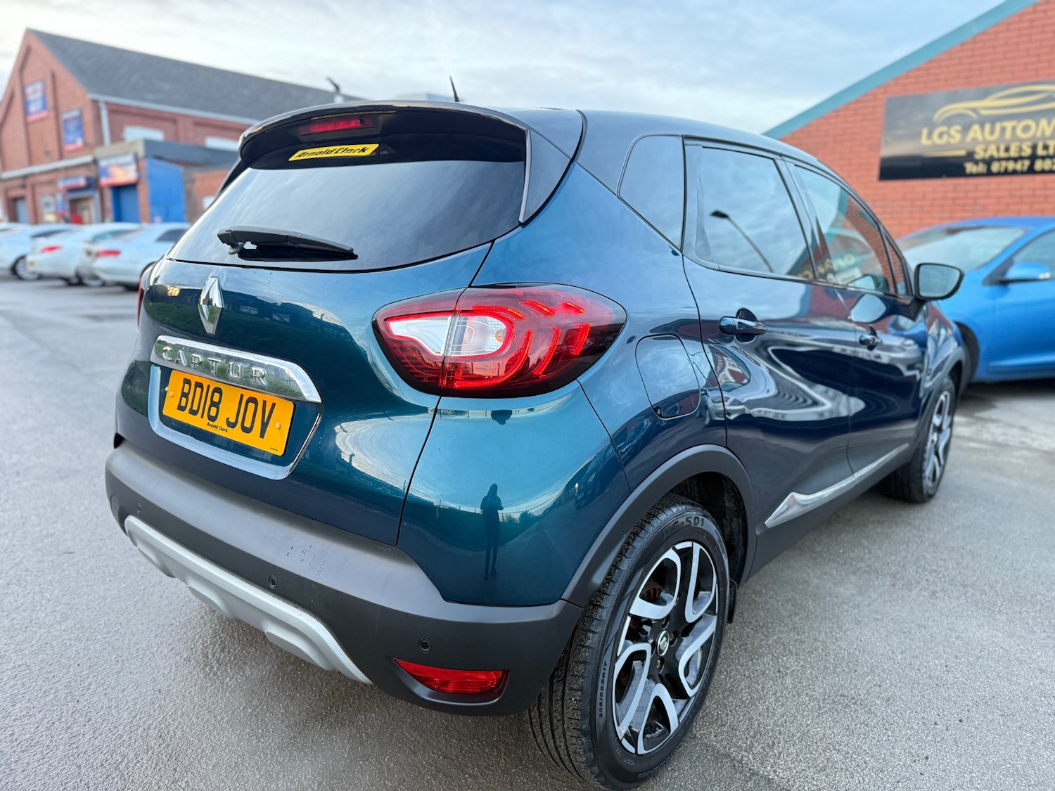 Used Renault Captur 2018 for sale - 76655627: Photo 8