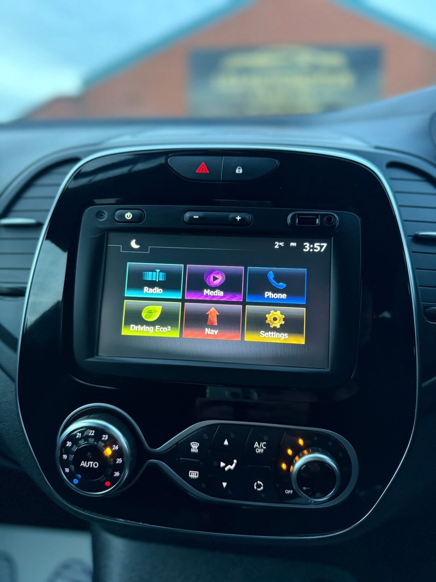 Used Renault Captur 2018 for sale - 77822408: Photo 15