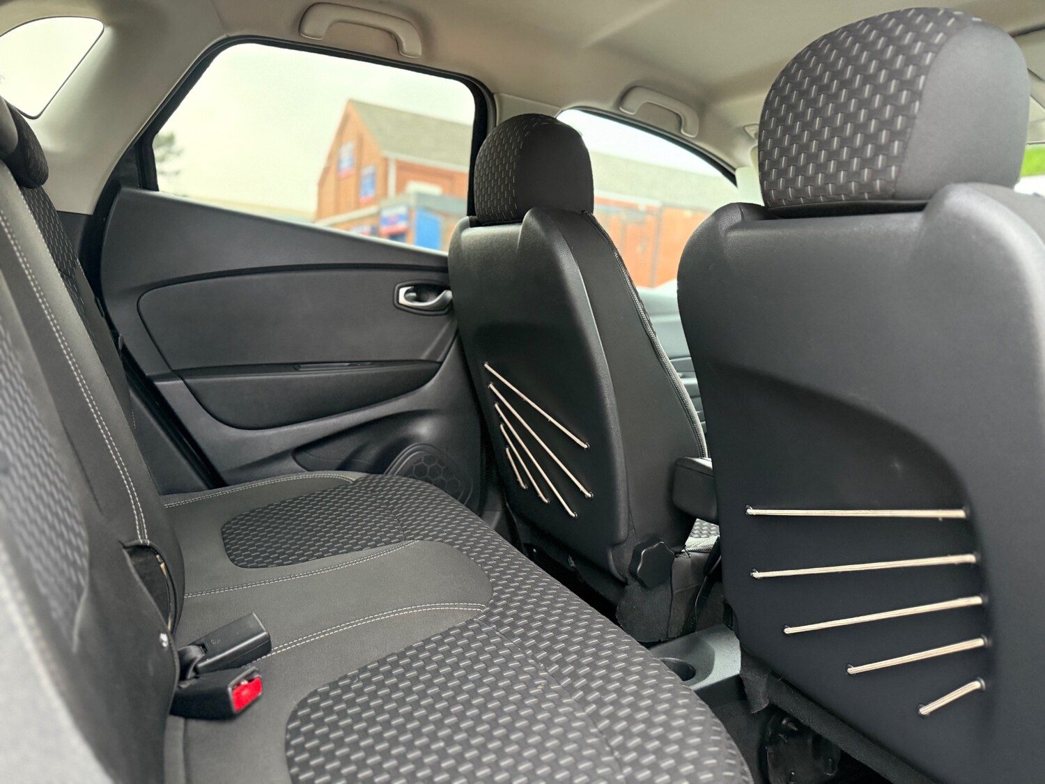 Used Renault Captur 2018 for sale - 77822408: Photo 17