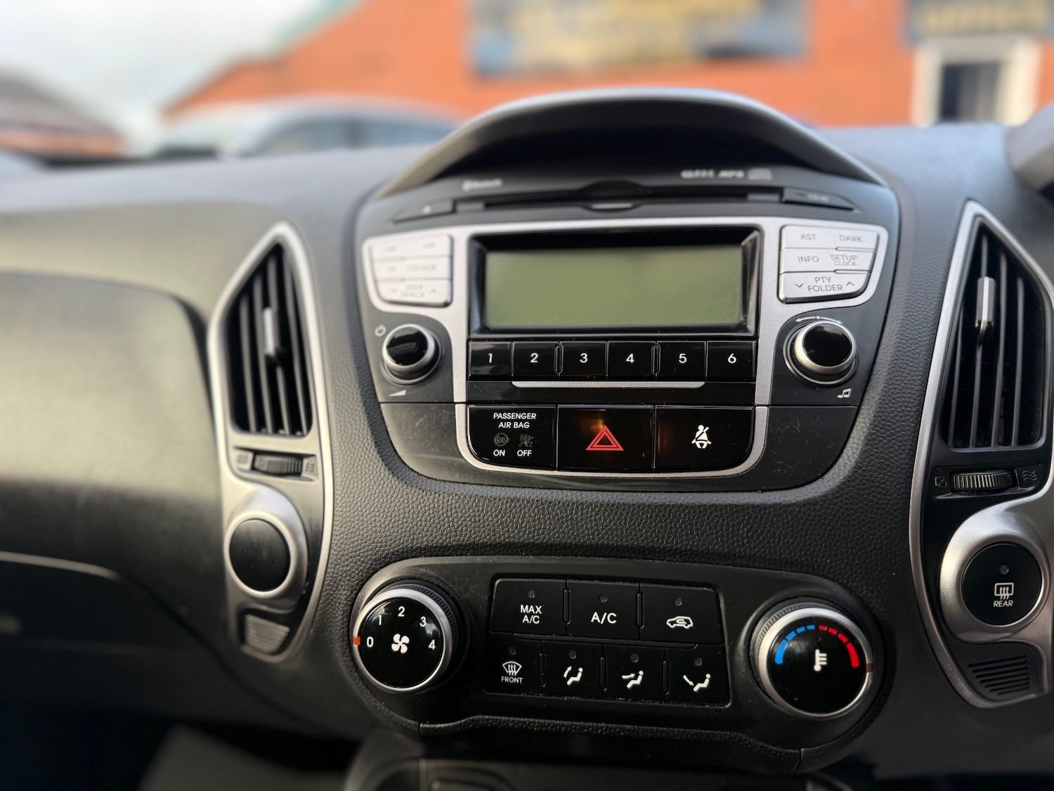 Used Hyundai Ix35 2012 for sale - 76387387: Photo 11