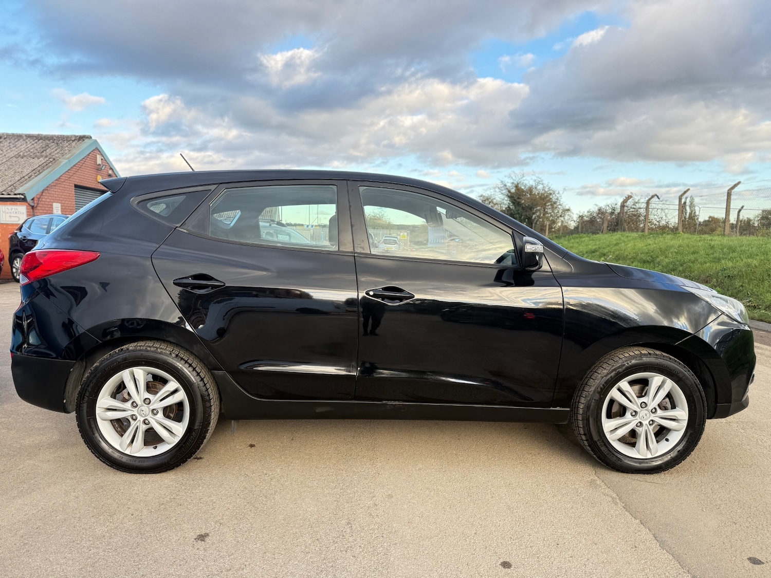 Used Hyundai Ix35 2012 for sale - 76387387: Photo 5