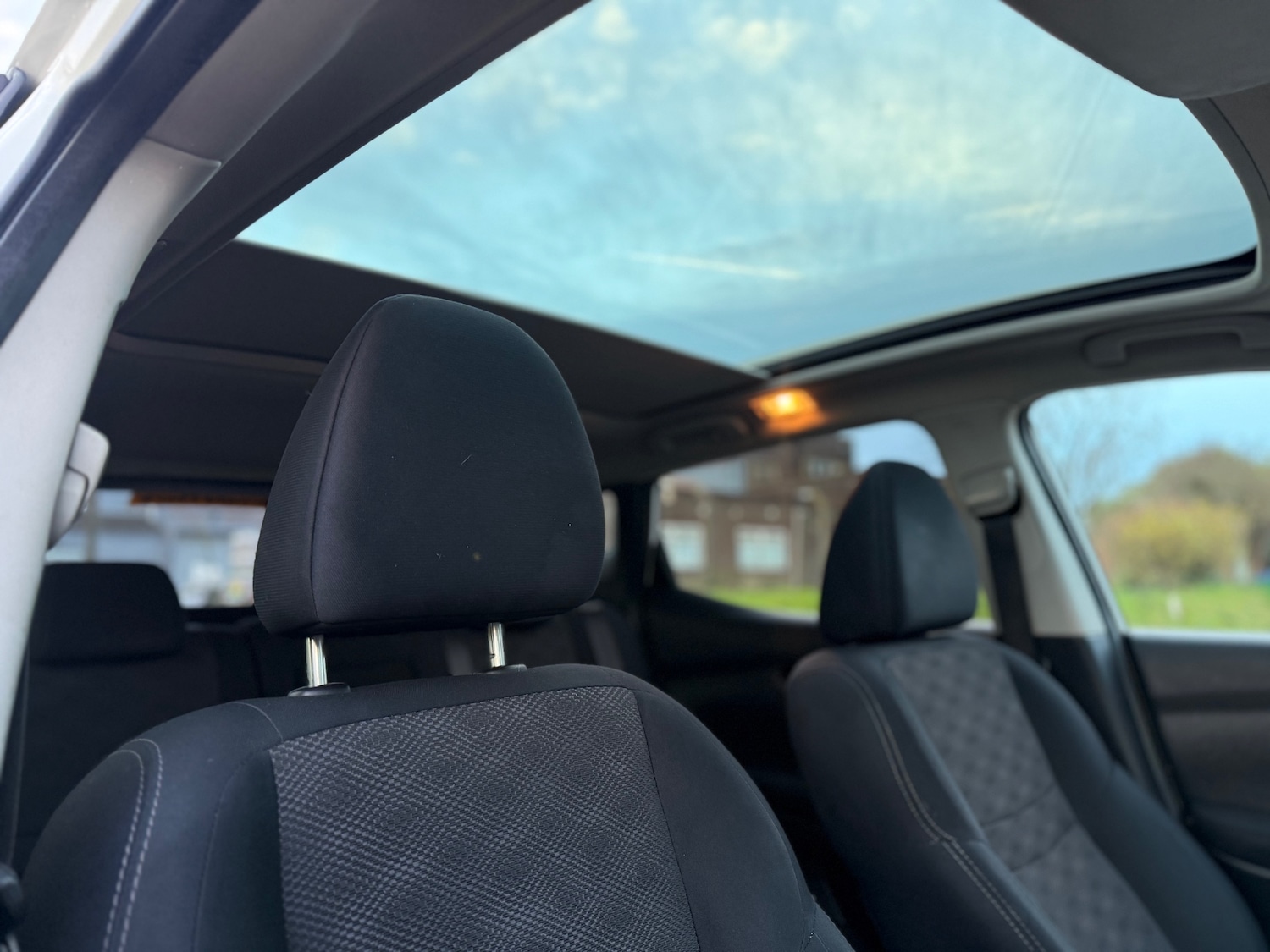 Used Nissan Qashqai 2015 for sale - 76837250: Photo 10