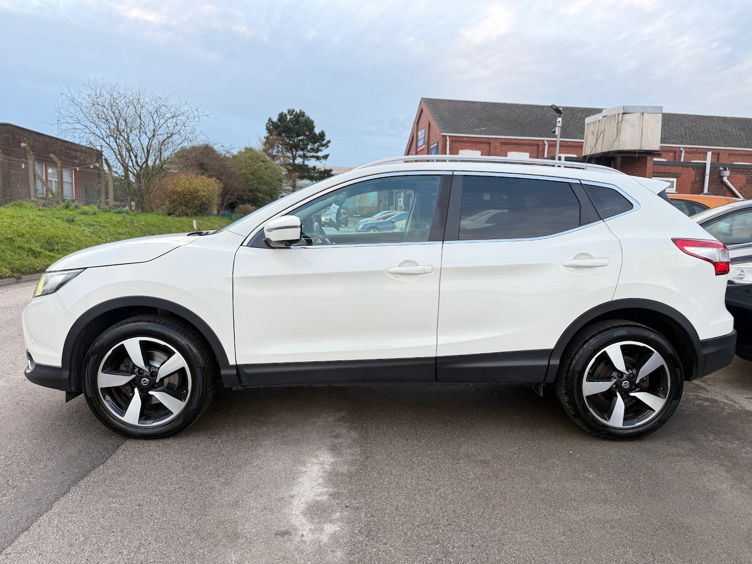 Used Nissan Qashqai 2015 for sale - 76837250: Photo 4