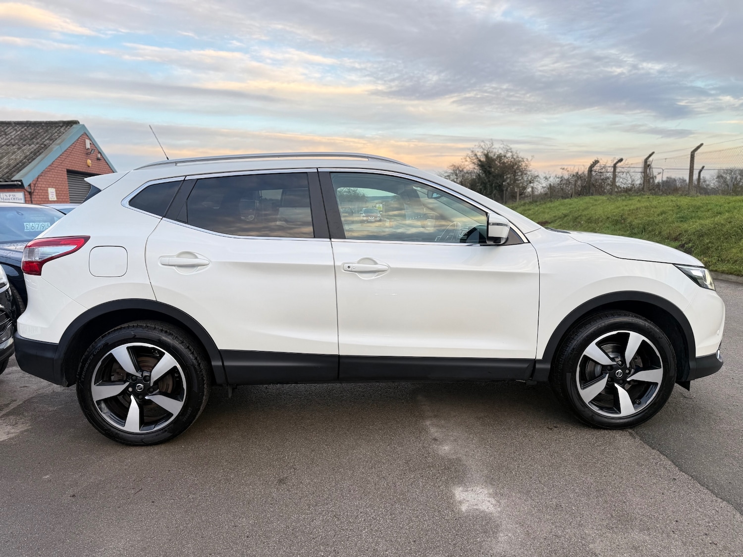 Used Nissan Qashqai 2015 for sale - 76837250: Photo 5