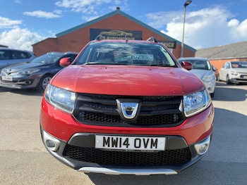 Used Dacia Sandero Stepway 2014 for sale - 78968189: Photo