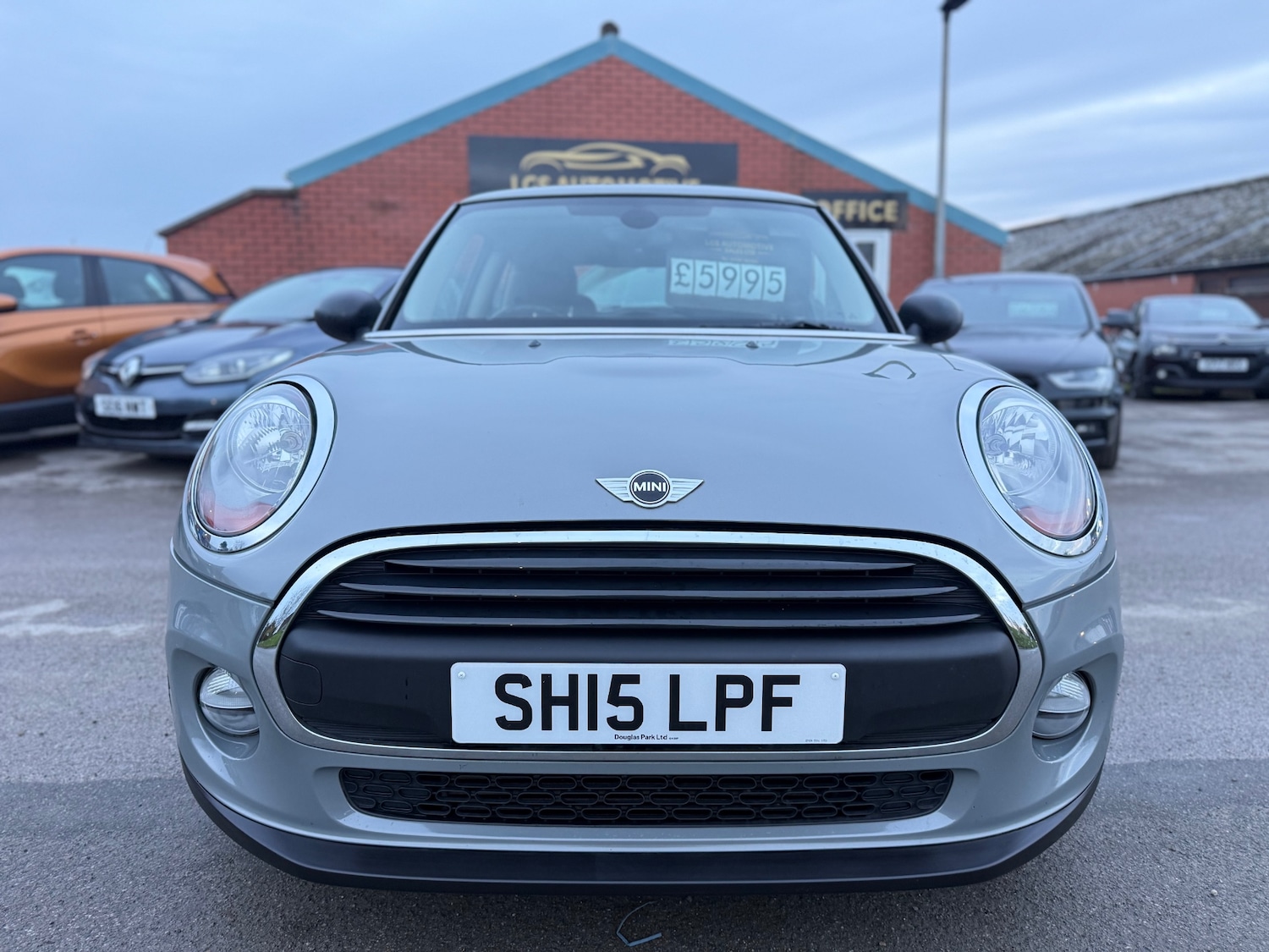 Used MINI Hatch 2015 for sale - 76836934: Photo 2
