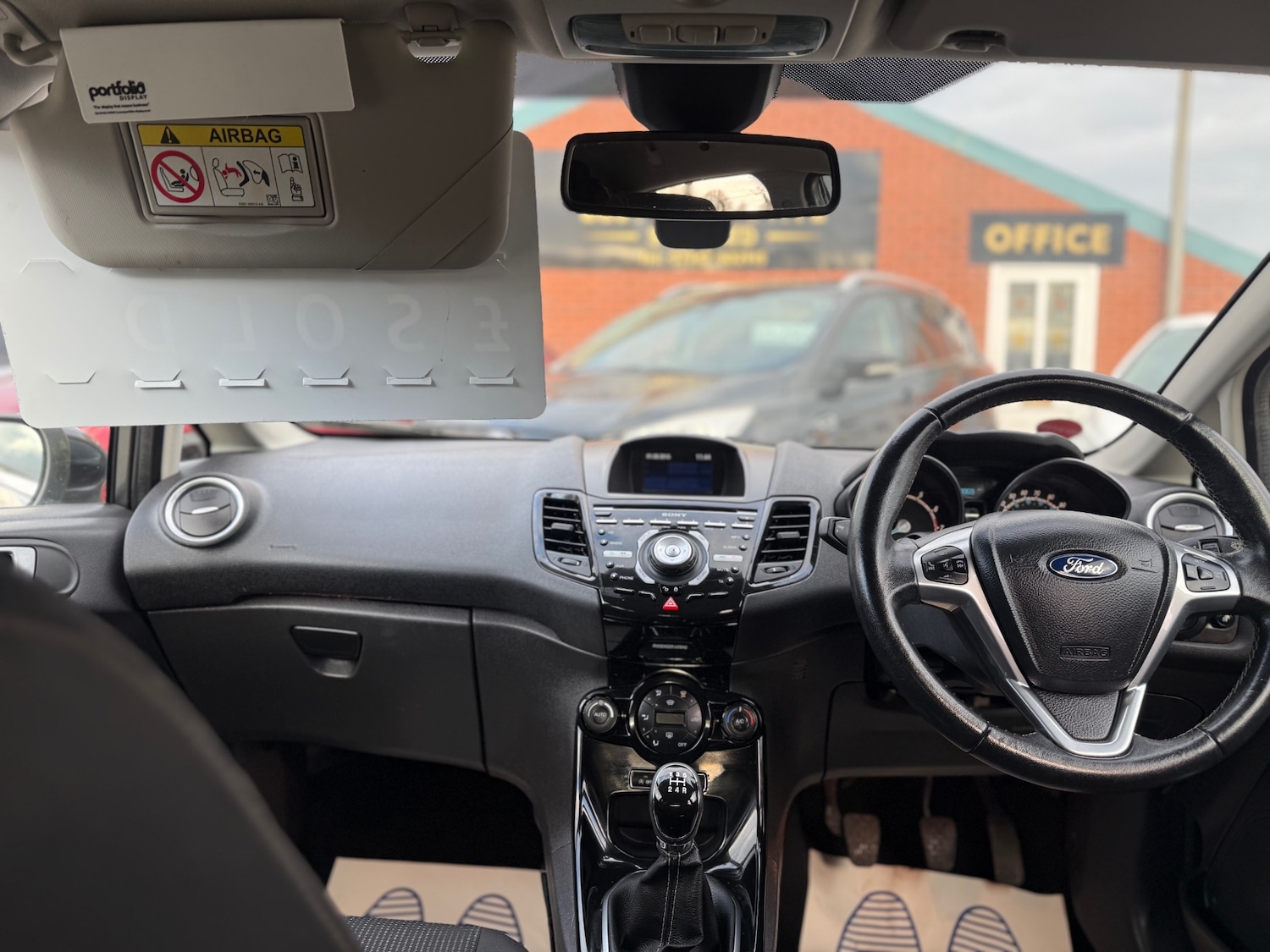 Used Ford Fiesta 2015 for sale - 77052975: Photo 10