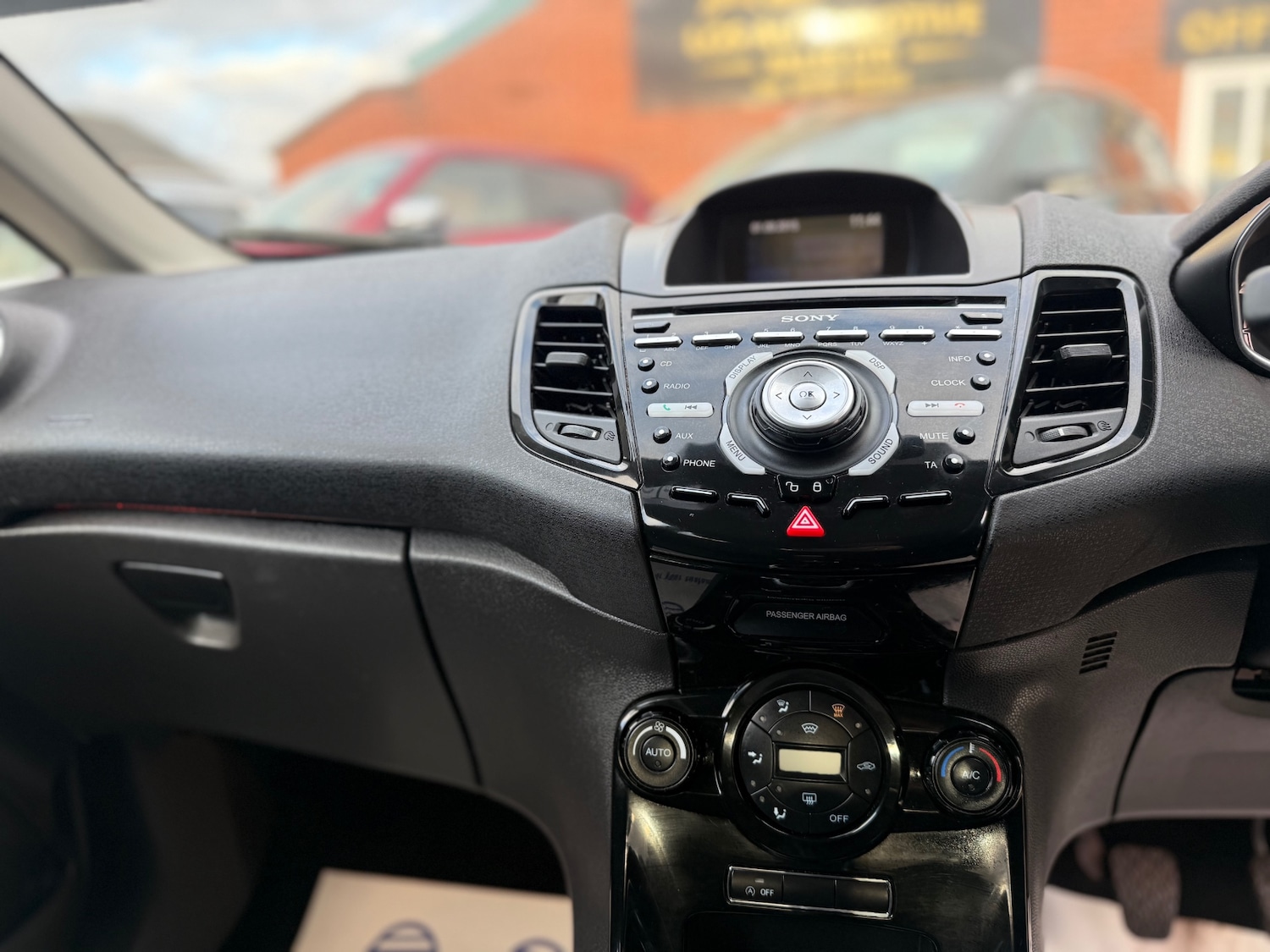 Used Ford Fiesta 2015 for sale - 77052975: Photo 11