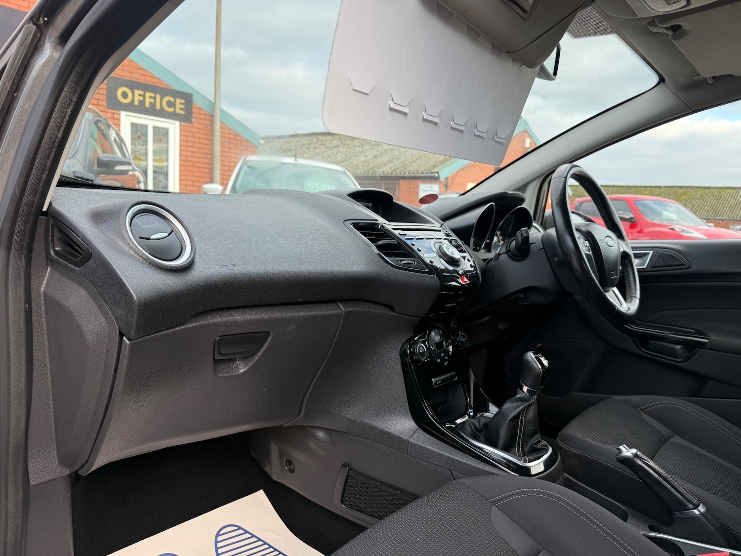 Used Ford Fiesta 2015 for sale - 77052975: Photo 14