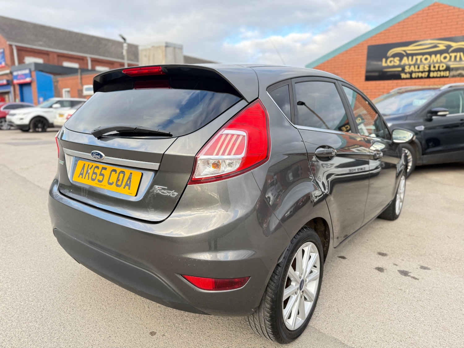 Used Ford Fiesta 2015 for sale - 77052975: Photo 8