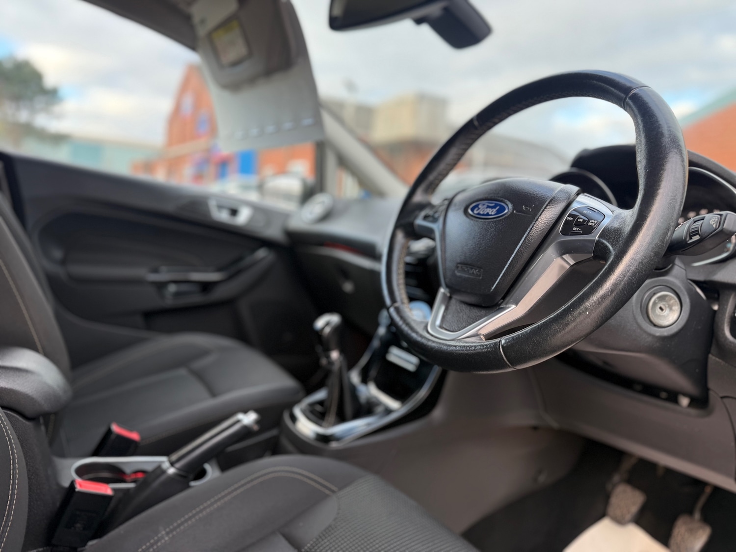 Used Ford Fiesta 2015 for sale - 77052975: Photo 9