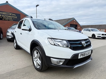 Used Dacia Sandero Stepway 2016 for sale - 78545944: Photo