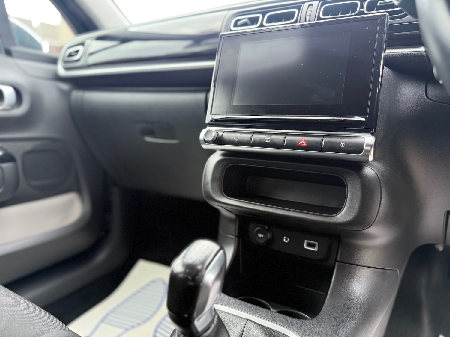 Used Citroen C3 2017 for sale - 76470924: Photo 10