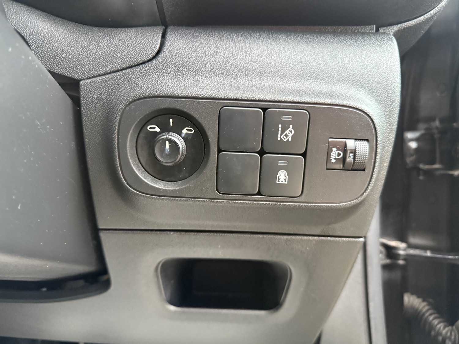 Used Citroen C3 2017 for sale - 76470924: Photo 14