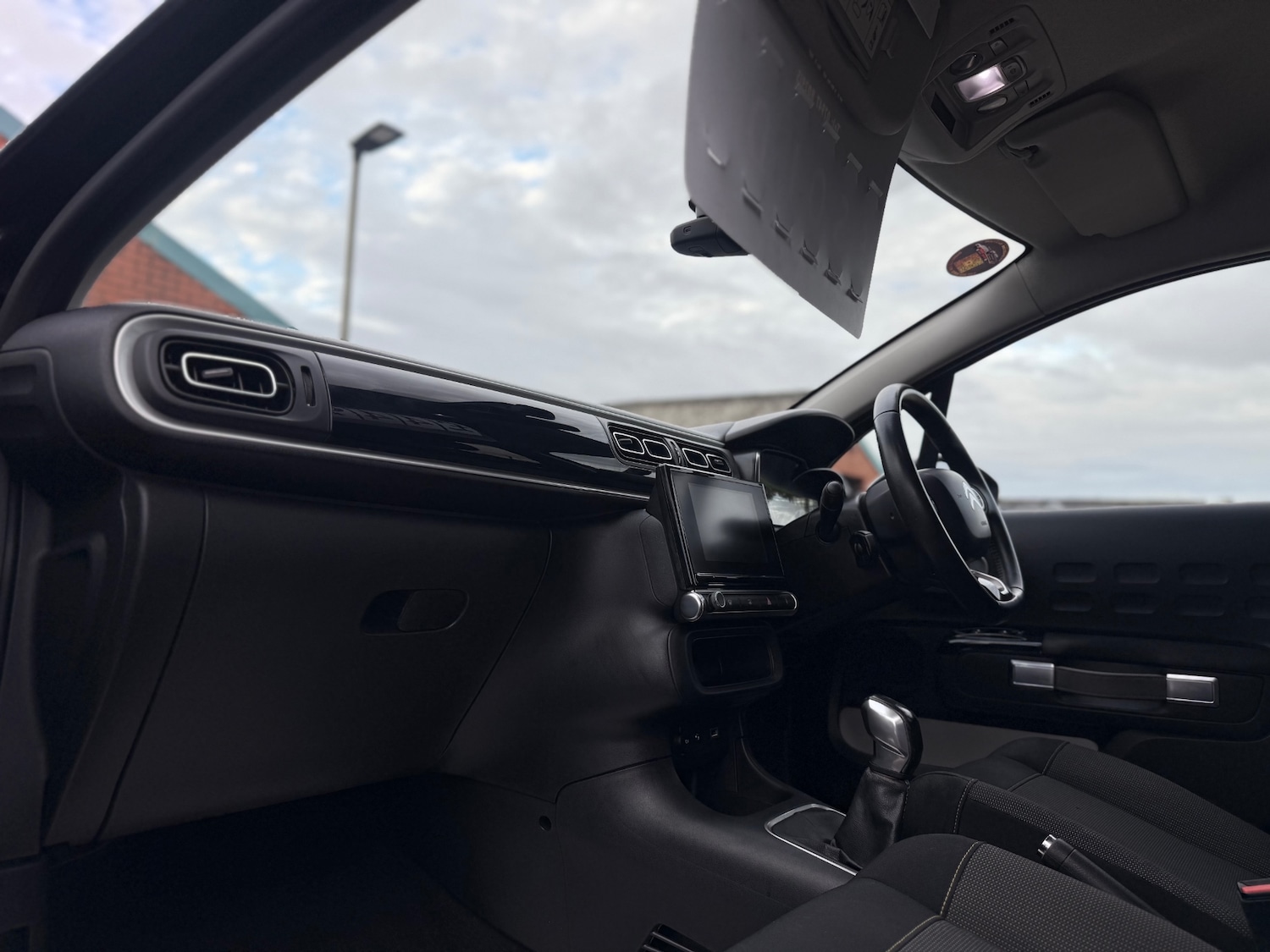 Used Citroen C3 2017 for sale - 76470924: Photo 15